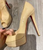 1 x Pair Of Genuine Christain Louboutin High Heel Shoes In Crème - Size: 36 - Preowned in Worn Condi