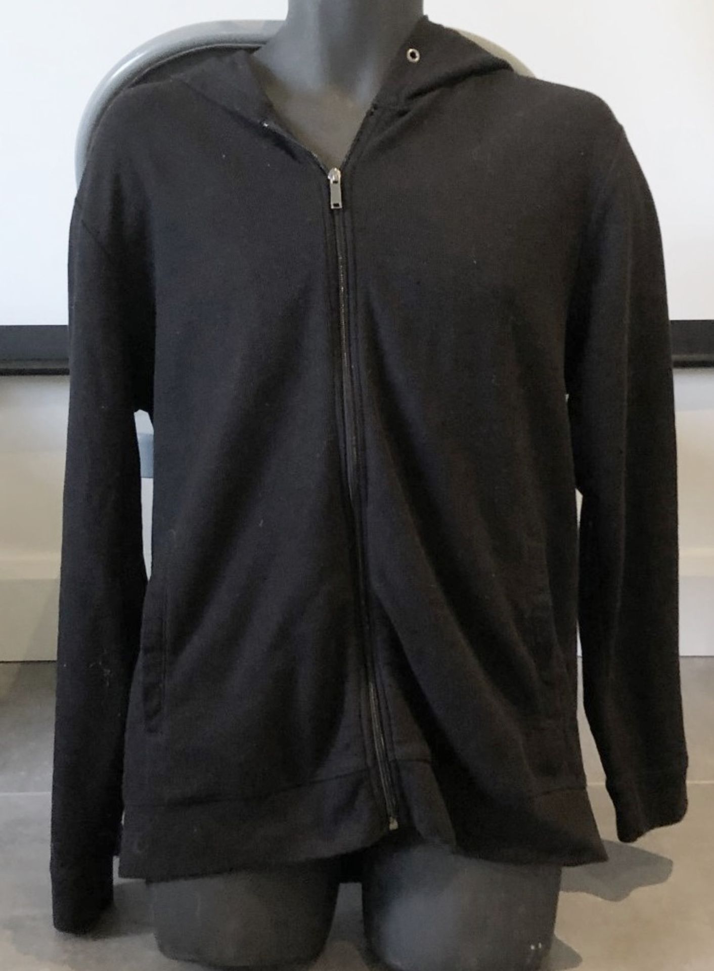 1 x Men's Genuine Zara Zipped Hoodie - Size (EU/UK): XL/XL - Preowned - Ref: JS191 - NO VAT ON THE