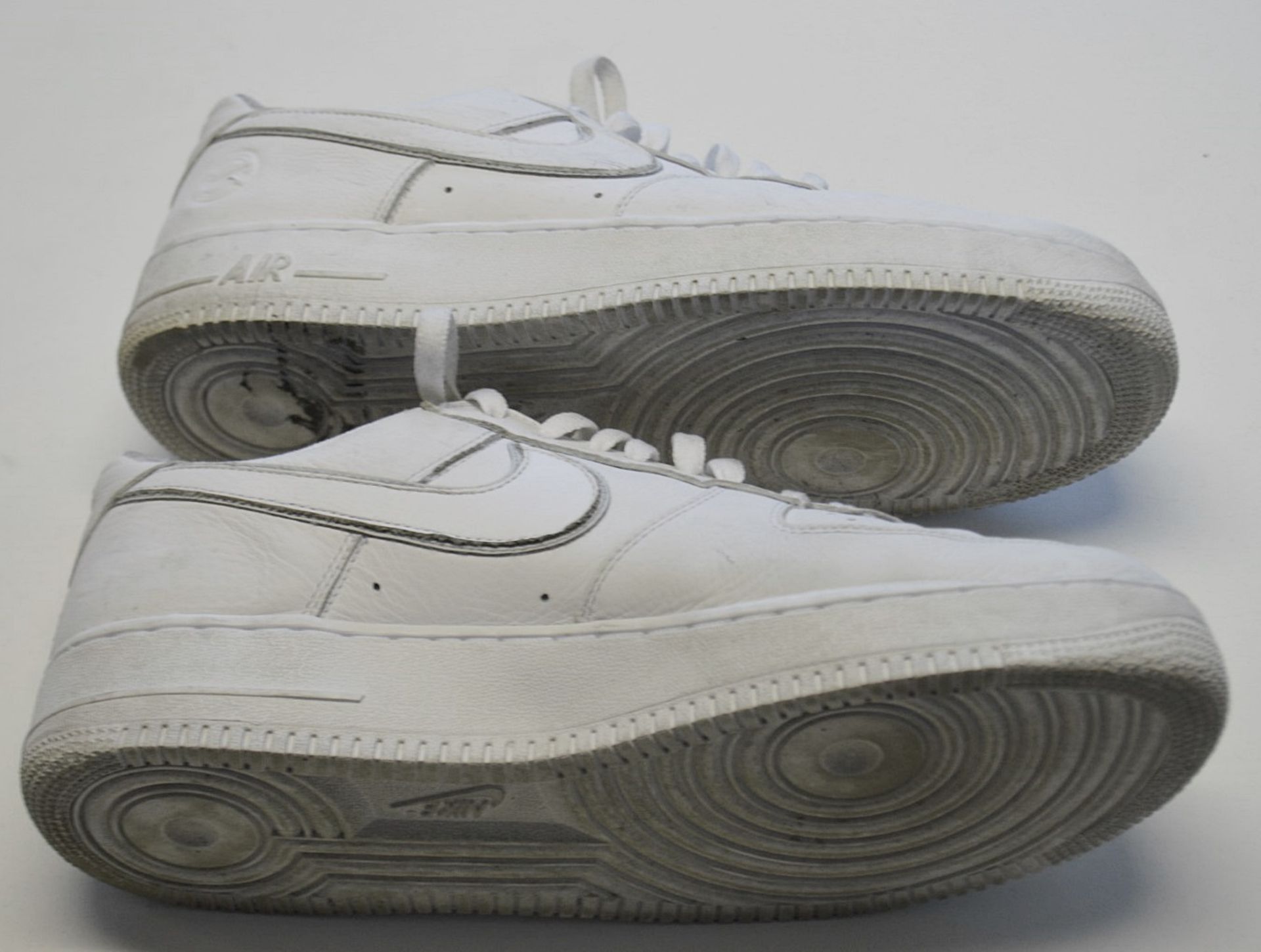 1 x Pair Of Men's Genuine Nike 'Air Force 1 Low' Trainers - Nikeconnect Nyc - Size (EU/UK): 45.5/ - Image 3 of 6