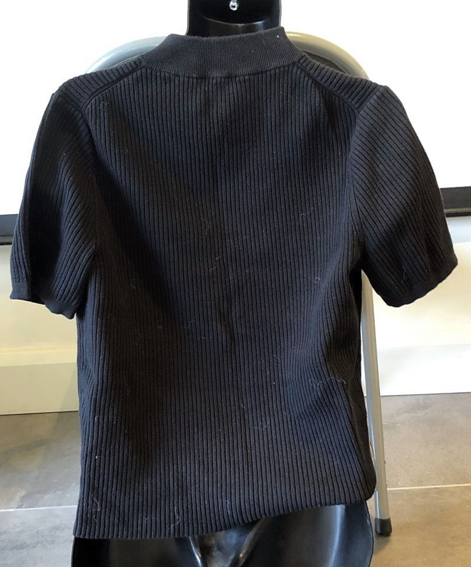 1 x Men's Genuine Sandro T-Shirt With Zip Fastening - Preowned - Ref: JS190 - NO VAT ON THE HAMMER - - Image 2 of 4