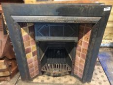 1 x Antique Victorian Cast Iron Fire Insert With Patterned Tiles To Sides - Dimensions: width 92cm x
