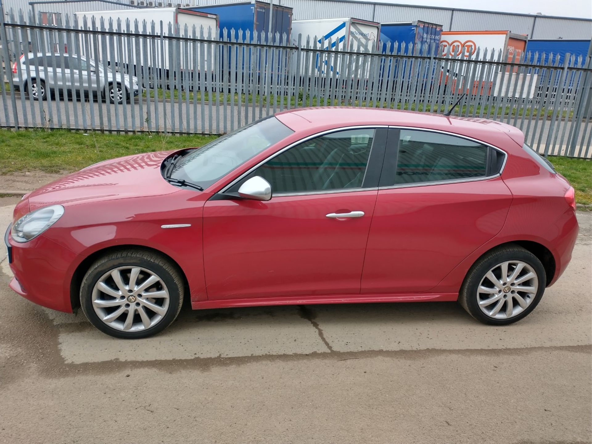 2011 Alfa Romeo Giulietta 2.0 3Dr Hatchback - CL505 - NO VAT ON THE HAMMER - Location: Corby, No - Image 11 of 17