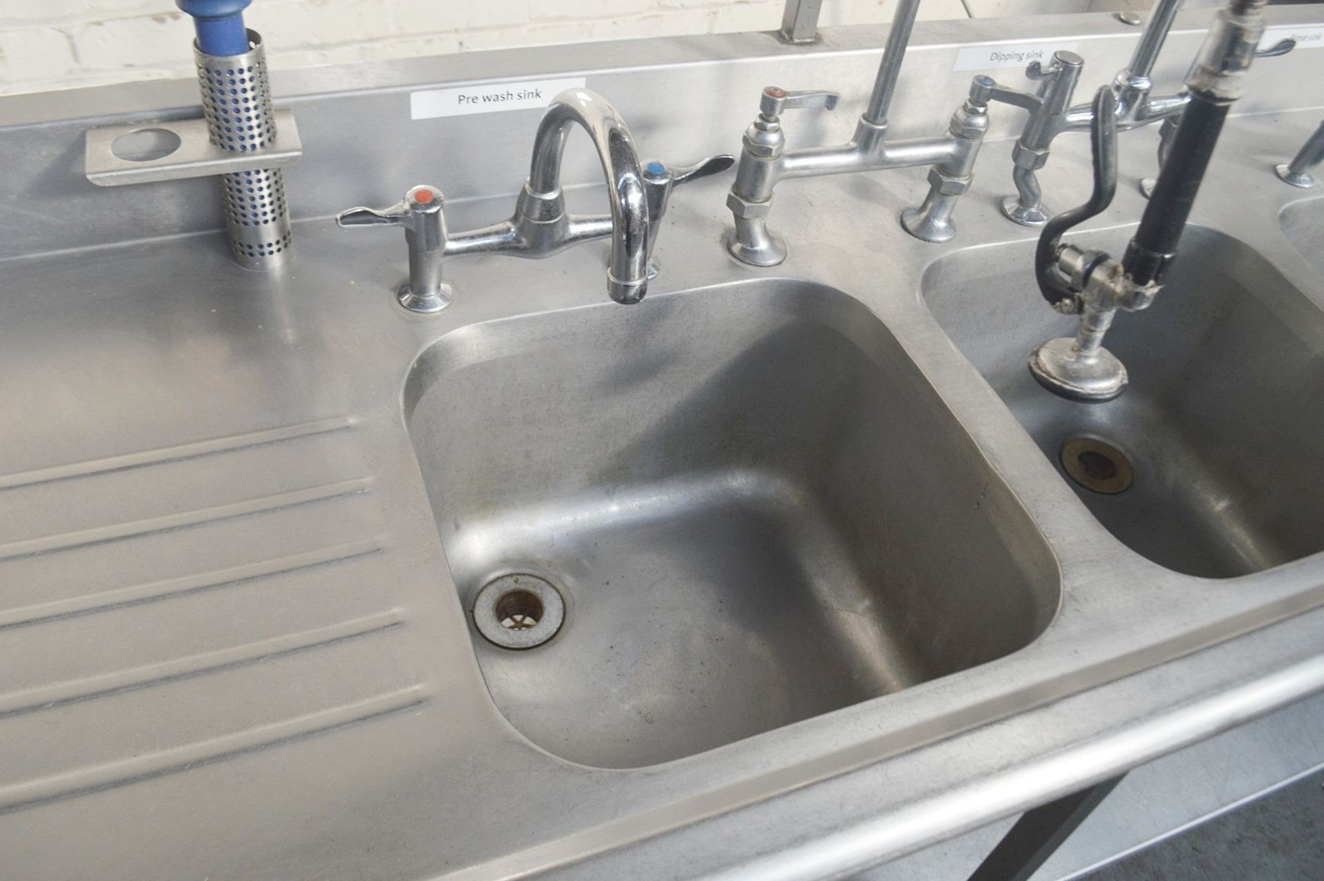 1 x Stainless Steel Commercial Kitchen Triple Pot Wash Sink Unit With Spray Arm - Dimensions: H97 - Image 7 of 9