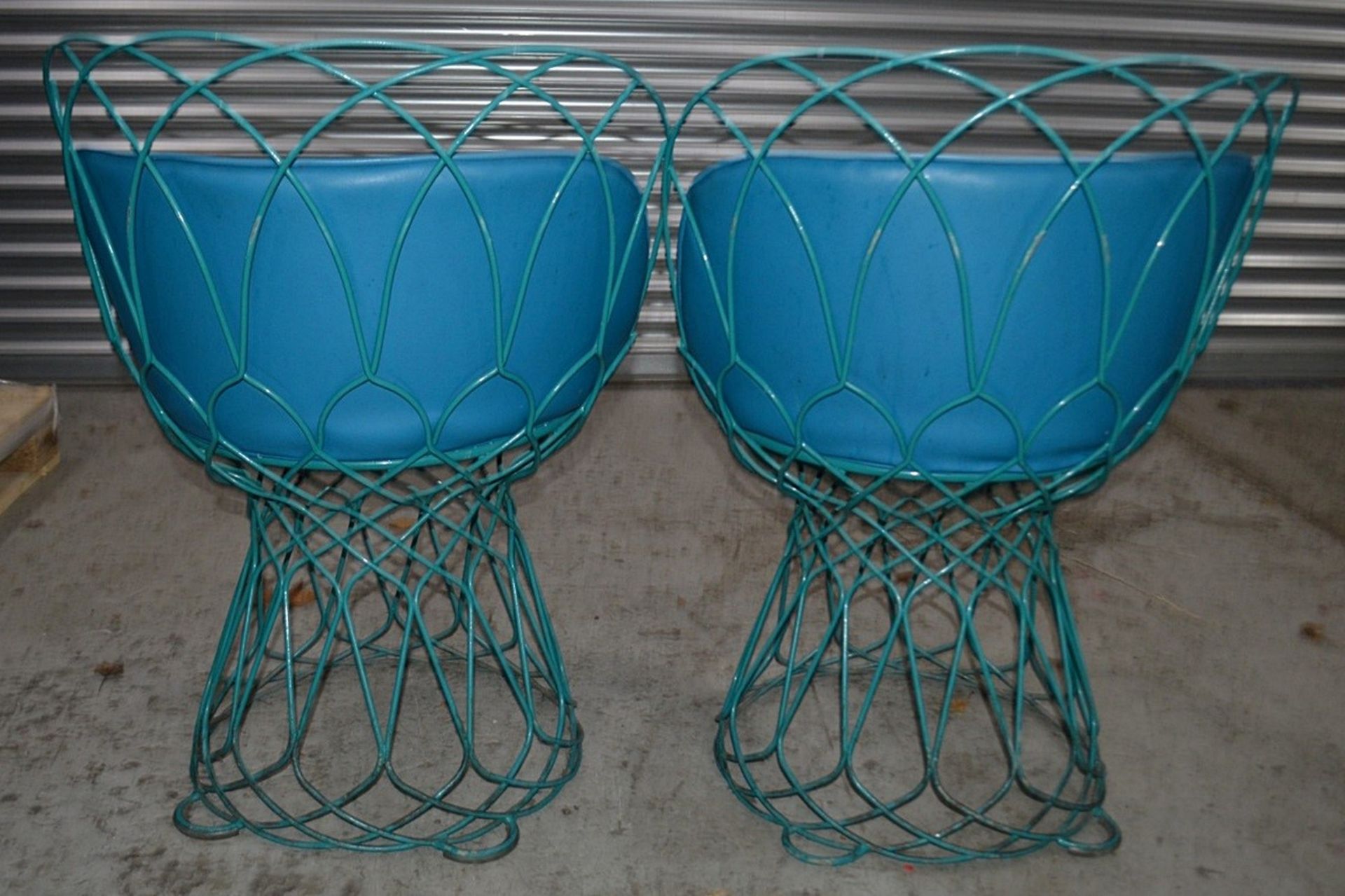 2 x Commercial Outdoor Wire Bistro Chairs With Padded Seats In Blue - Dimensions: H80 x W62 x D45cm - Image 7 of 7