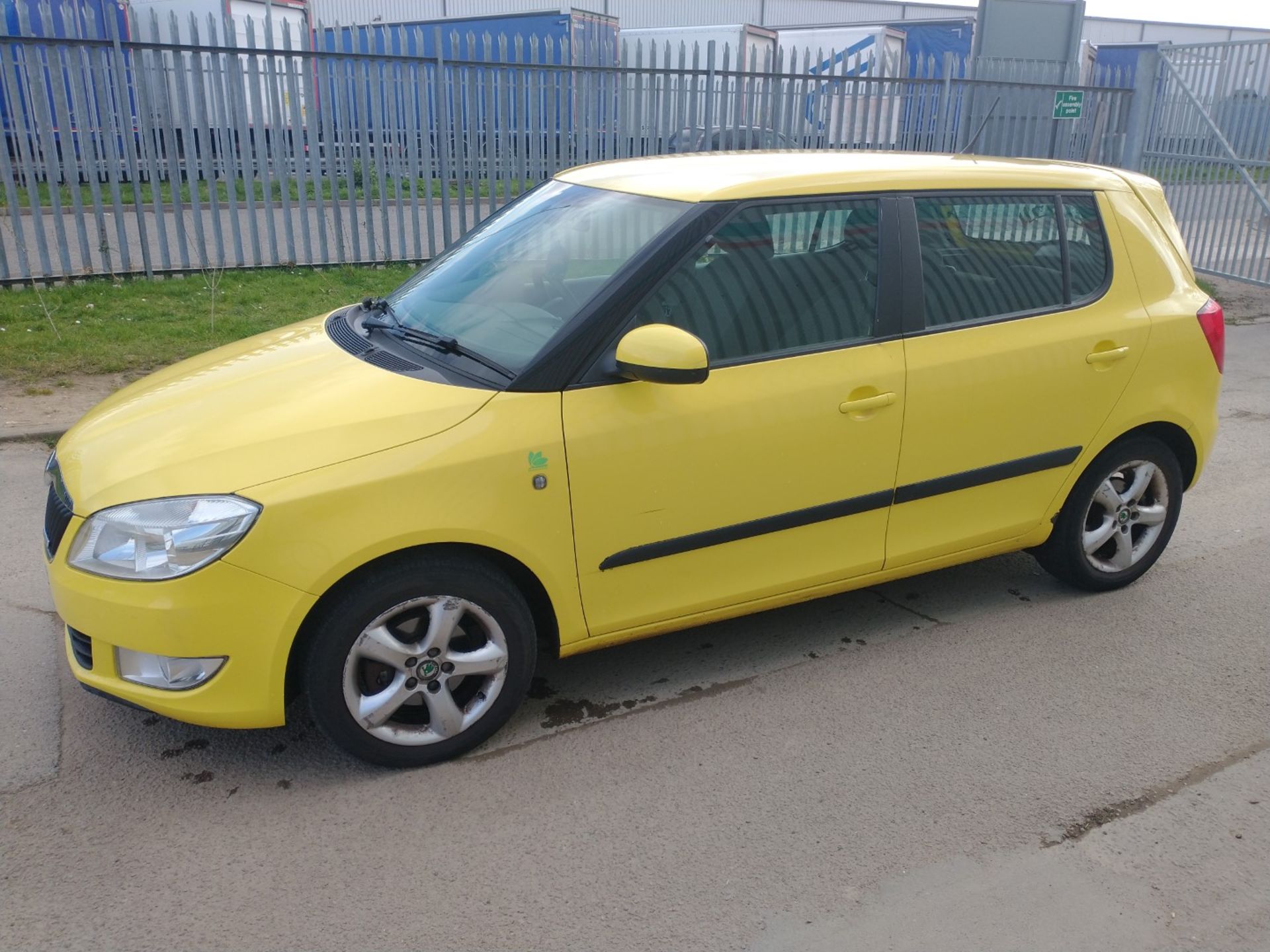 2013 Skoda Fabia Greenline Tdi cr 2.0 5Dr Hatchback - CL505 - NO VAT ON THE HAMMER - Locatio - Image 12 of 16