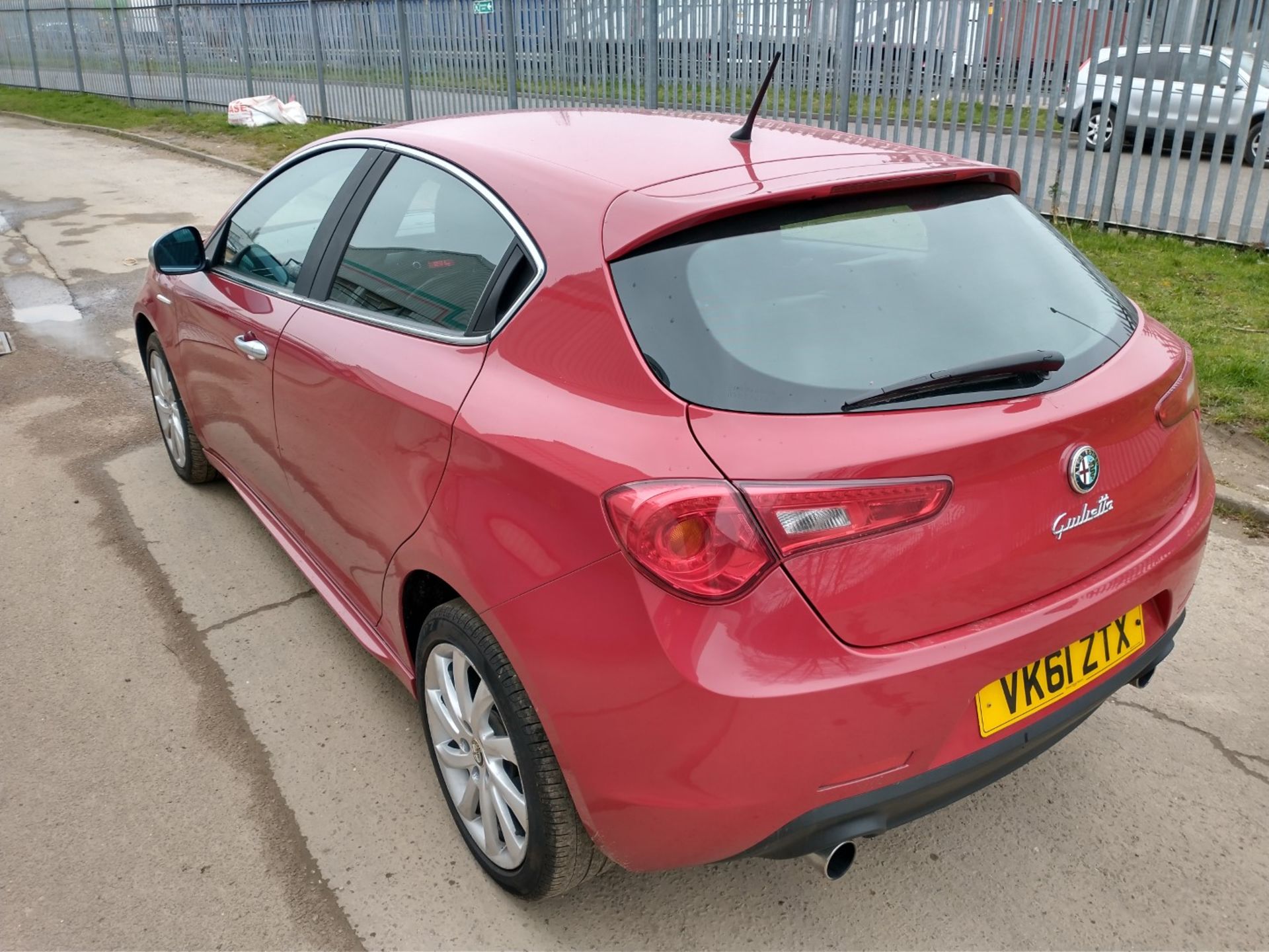 2011 Alfa Romeo Giulietta 2.0 3Dr Hatchback - CL505 - NO VAT ON THE HAMMER - Location: Corby, No - Image 7 of 17