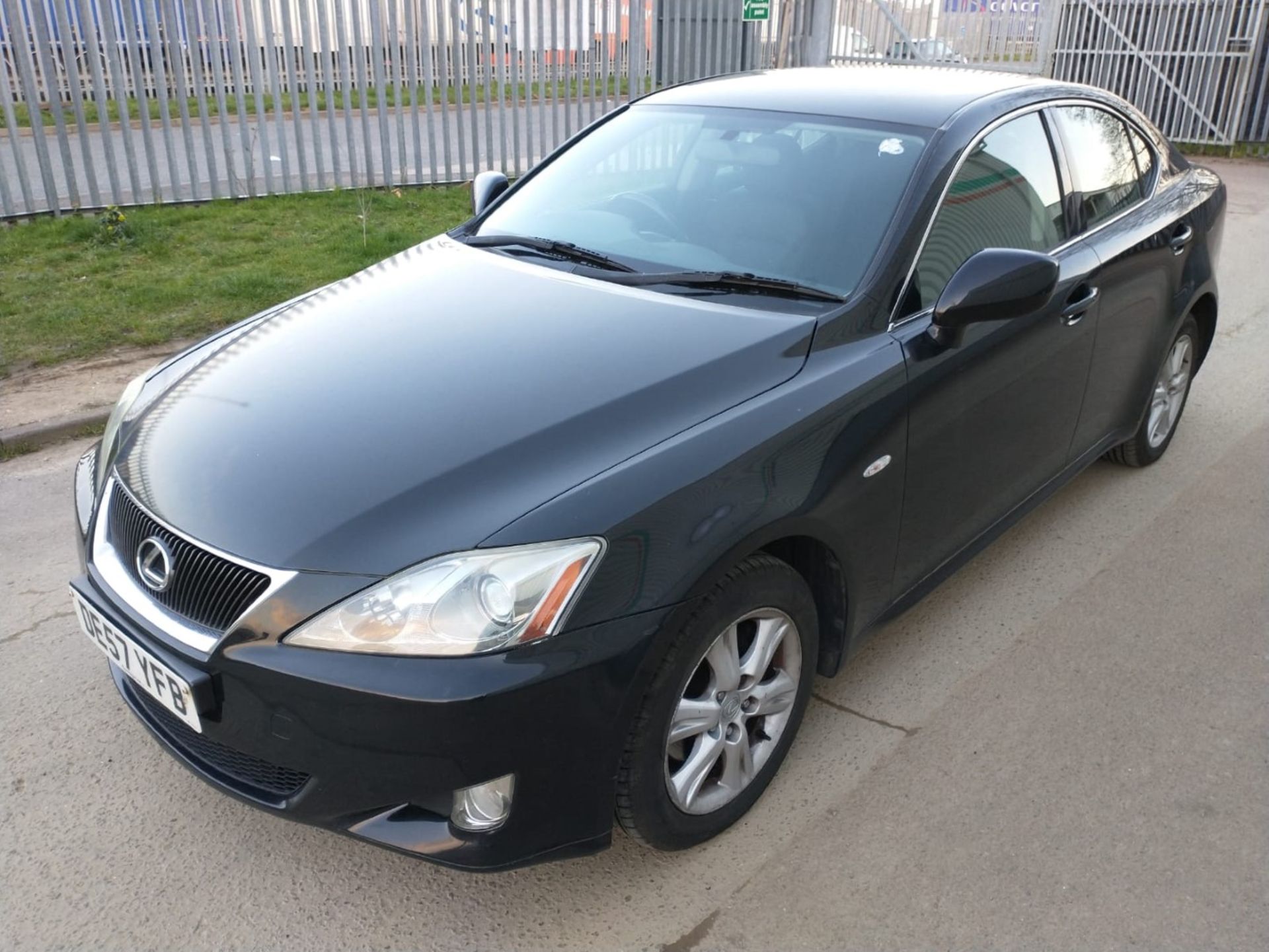 2007 Lexus Is 220D 2.2 5Dr Saloon - CL505 - NO VAT ON THE HAMMER - Locatio - Image 2 of 13