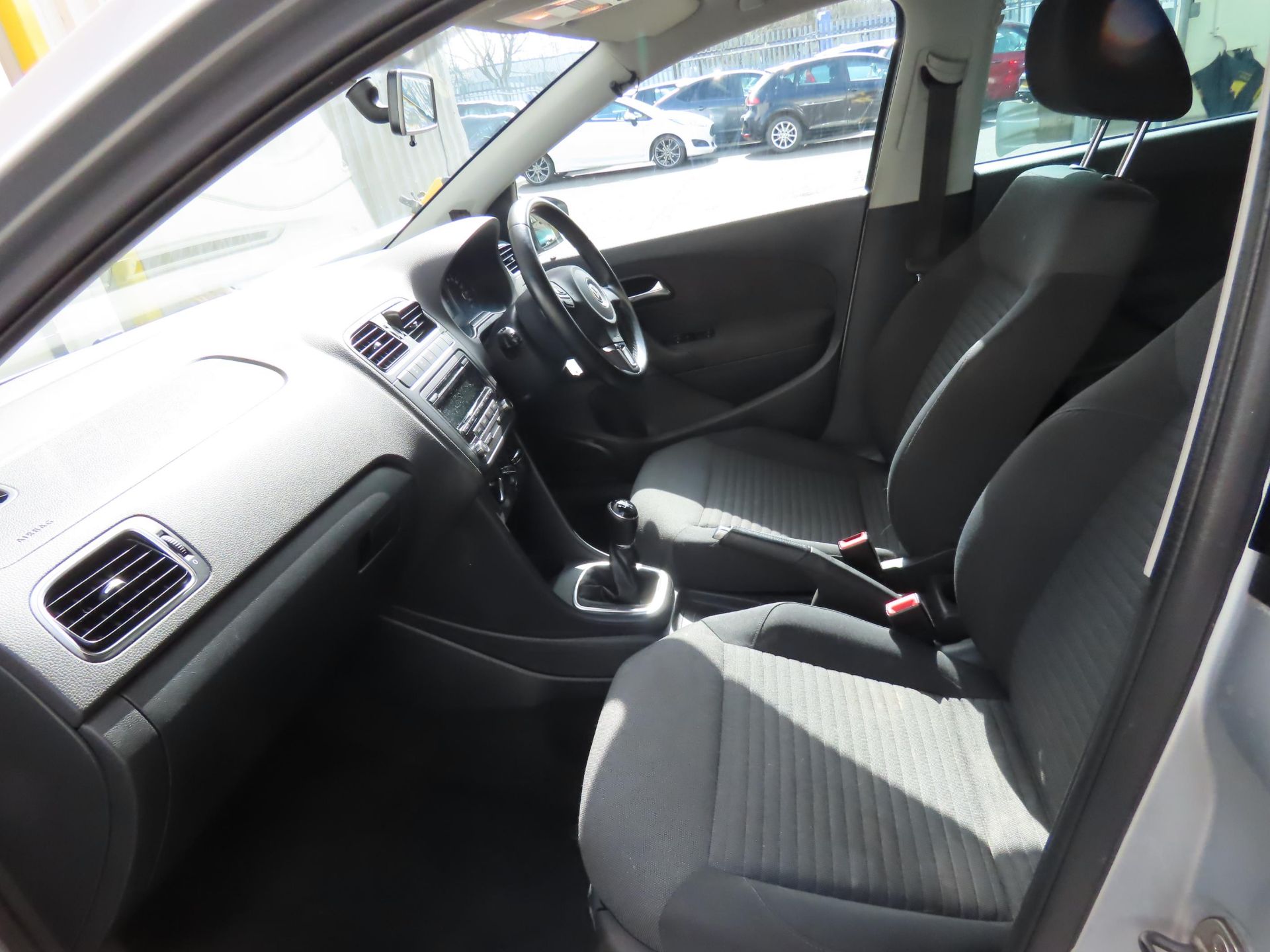 2013 Volkswagen Polo 1.2 TDI Match Edition 5dr - CL505 - NO VAT ON THE HAMMER - Locatio - Image 10 of 12