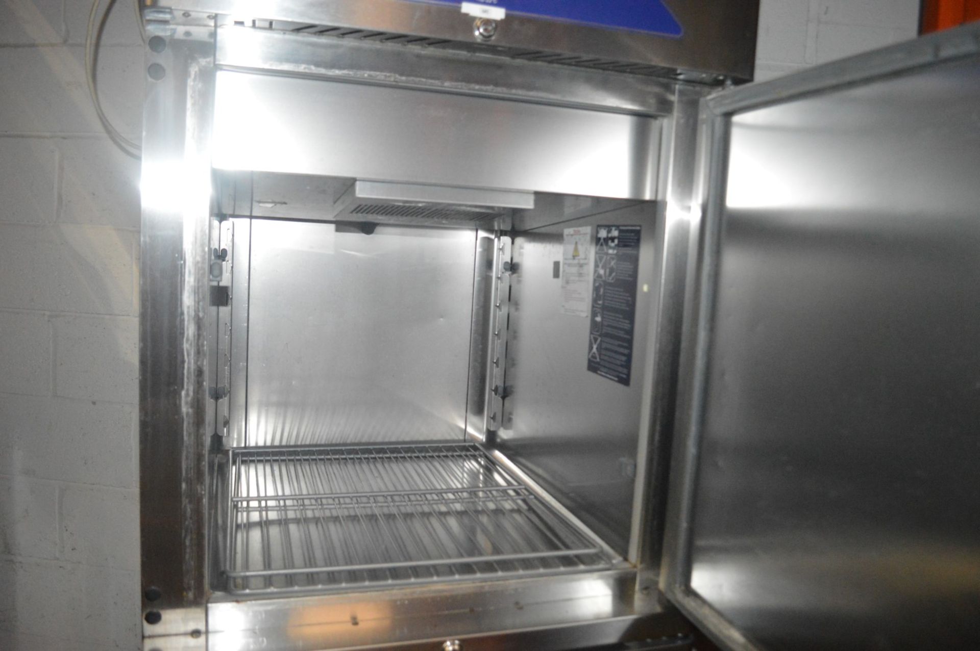 1 x Williams Commercial Stainless Steel Upright 2-Door Refrigerated Unit (HLG1TSS) - Dimensions: - Image 4 of 9