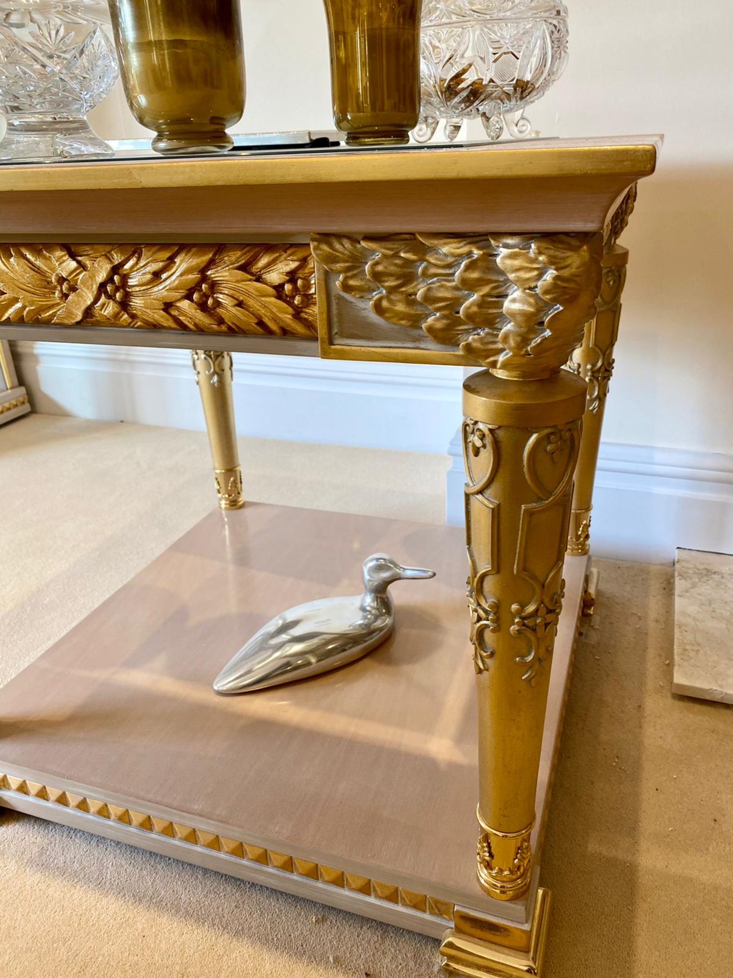 2 x Hand Carved Ornate Side Tables Complimented With Birchwood Veneer, Golden Pillar Legs, Carved - Image 12 of 13