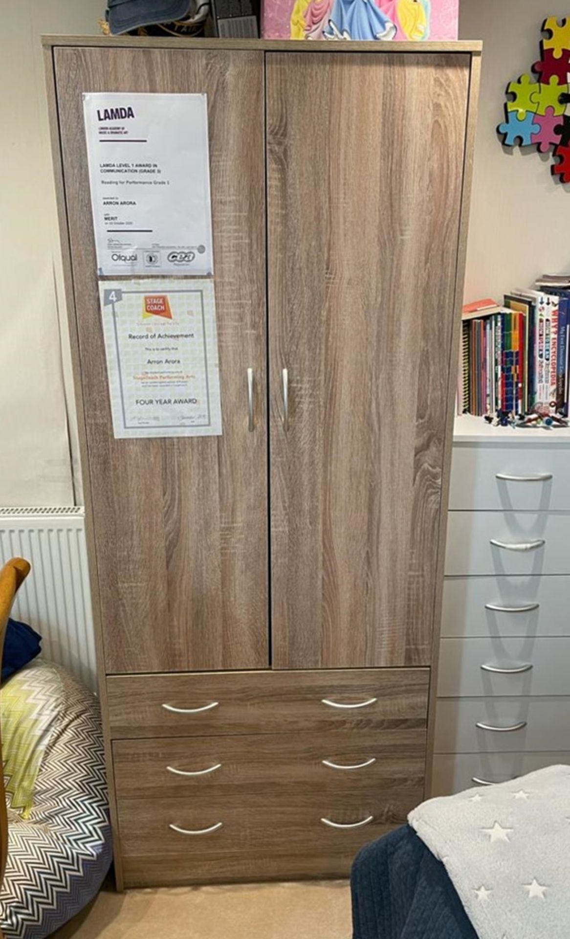 1 x Bedroom Furniture Set of Include Wardrobe and Chest of Four Drawers - CL650 - NO VAT ON THE HAMM