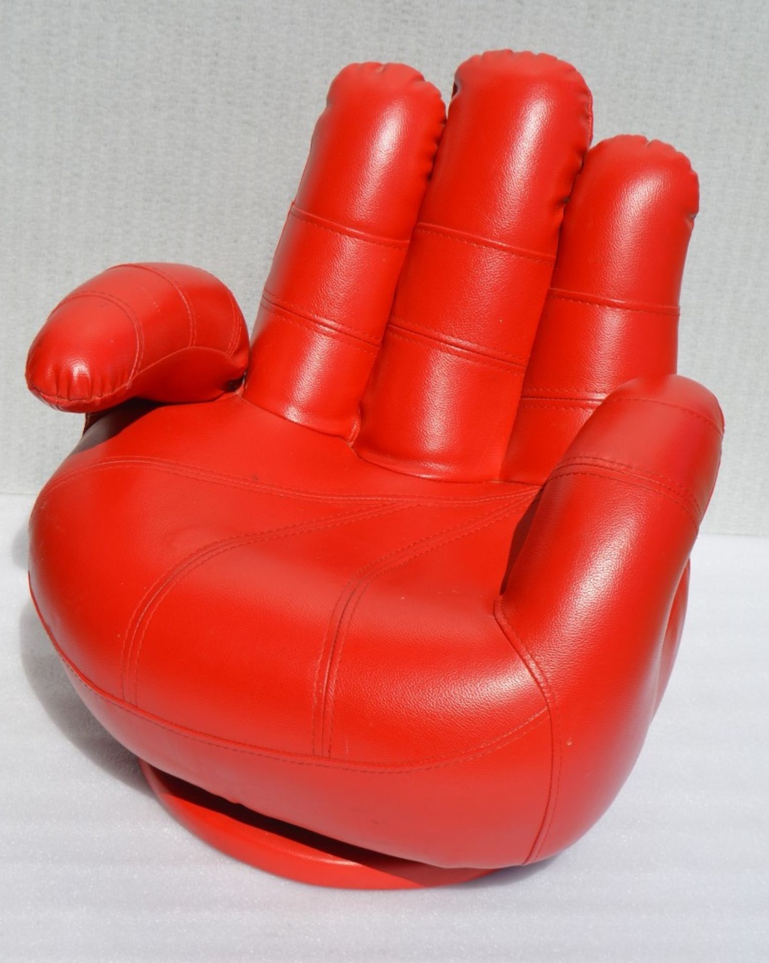 1 x Red Leather Small “HAND” Seat - From An Exclusive Property In Hale Barns - Dimensions: H55 x W50 - Image 7 of 7