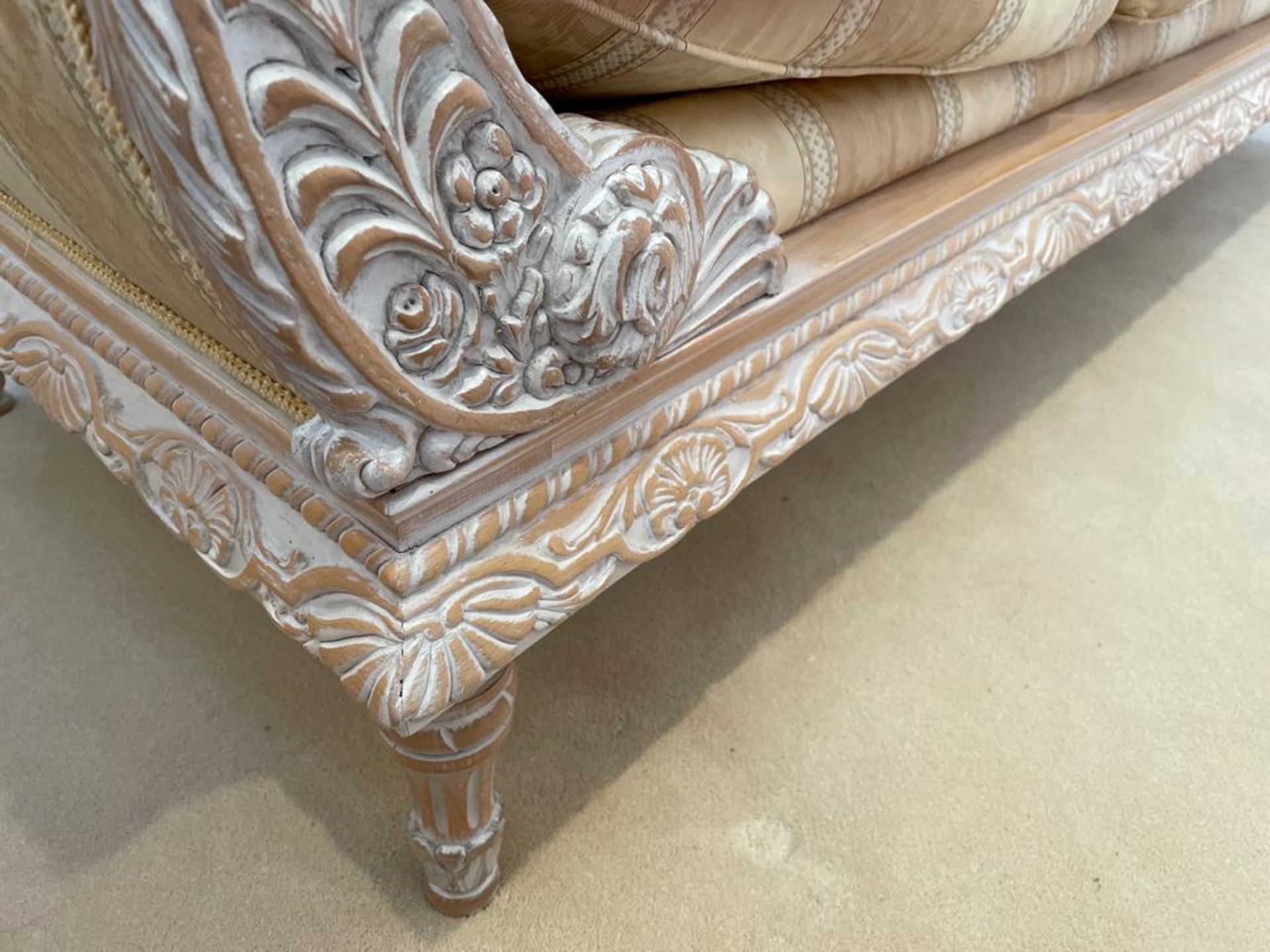 1 x French 19th Century Provincial Style Three Piece Sofa and Chair Set With Beautifully Carved Wood - Image 26 of 41