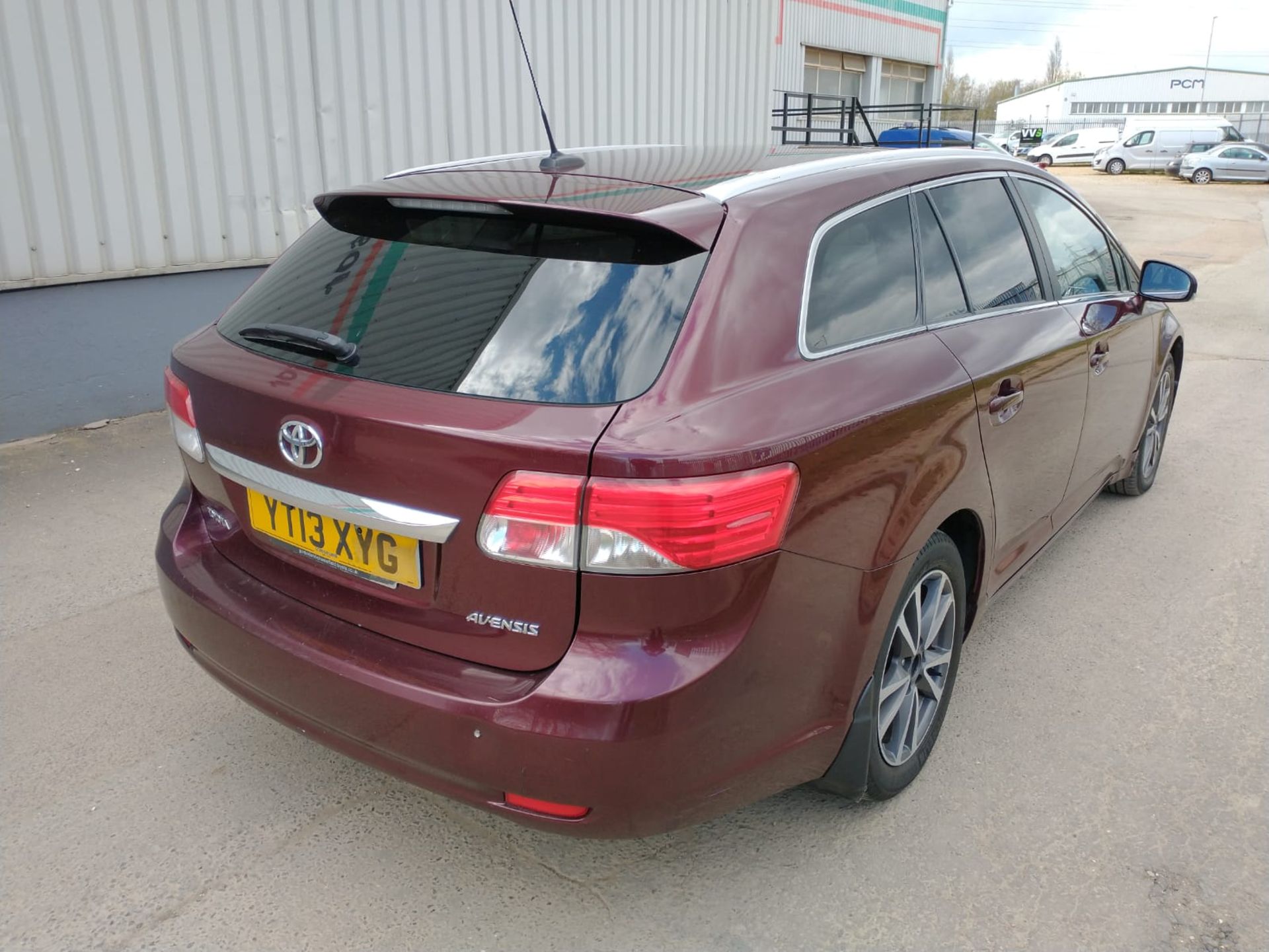 2013 Toyota Avensis 2.0 D-4D Icon Estate 5dr Diesel - CL505 - NO VAT ON THE HAMM - Image 5 of 16