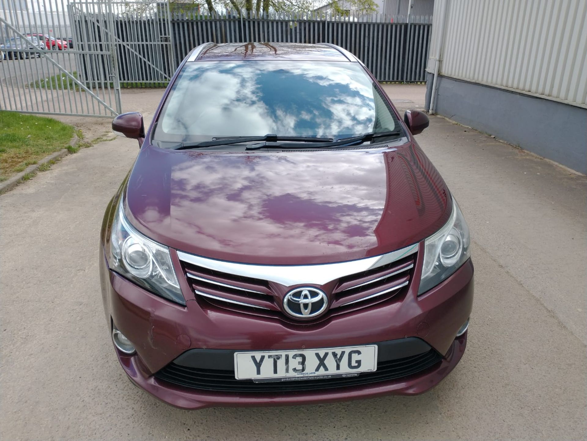 2013 Toyota Avensis 2.0 D-4D Icon Estate 5dr Diesel - CL505 - NO VAT ON THE HAMM - Image 12 of 16