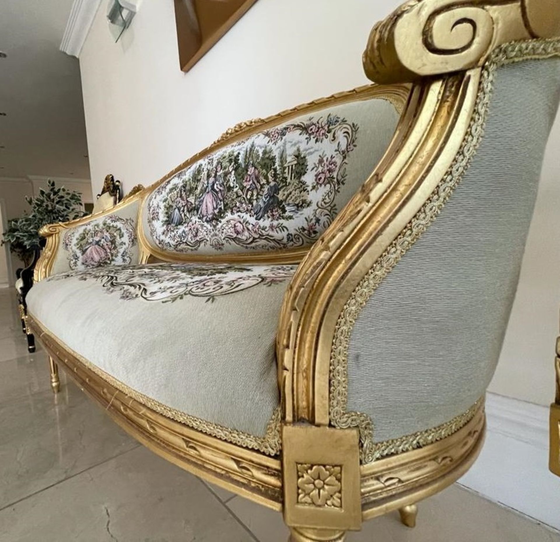 1 x Louis XVI French Style Three-Piece Salon Suite With Tapestry Upholstery and Carved Gold - Image 4 of 37