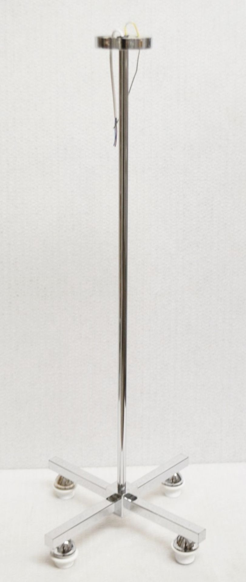 1 x CHELSOM 4-Arm 1-Metre Tall Ceiling Light Fitting In A Chrome Finish - Unused Stock - Dimensions: