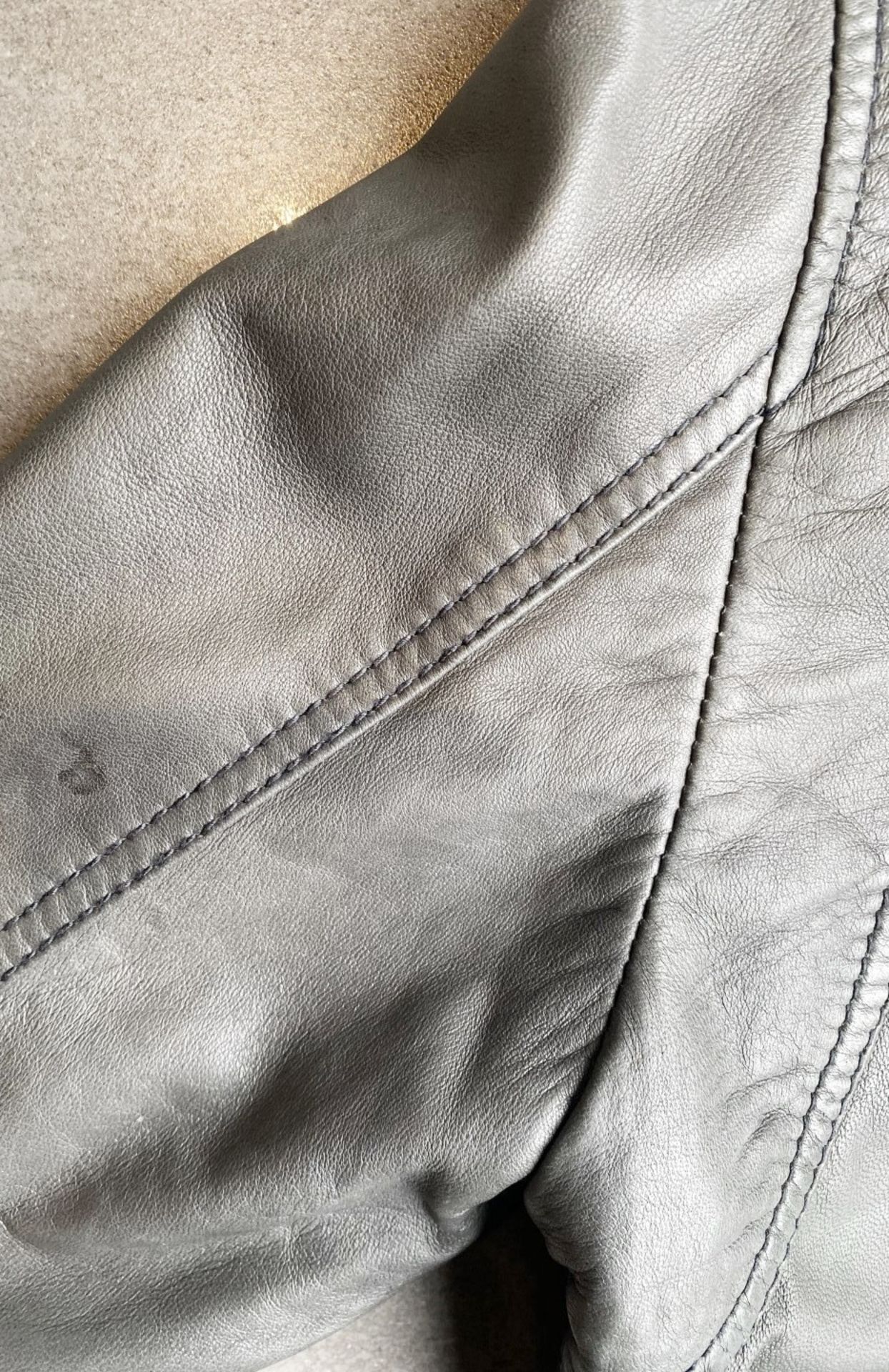1 x Men's Genuine Dolce & Gabbana Luxury Lambskin Leather Jacket In Grey - Size: 48 - Image 13 of 13