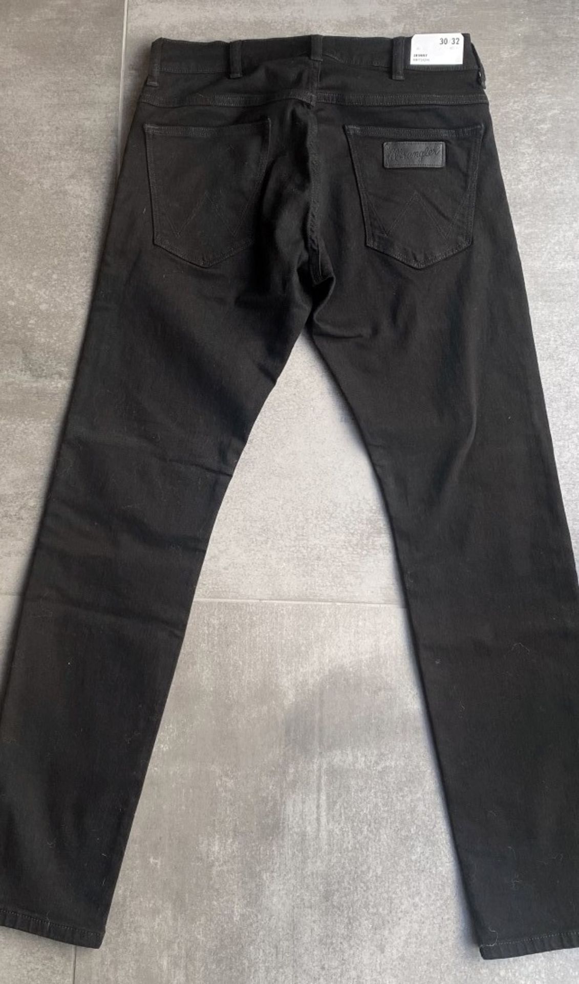 1 x Pair Of Men's Genuine Wrangler Jeans In Black - Size: 30/32 - Preowned, Like New With Tags - - Image 9 of 10