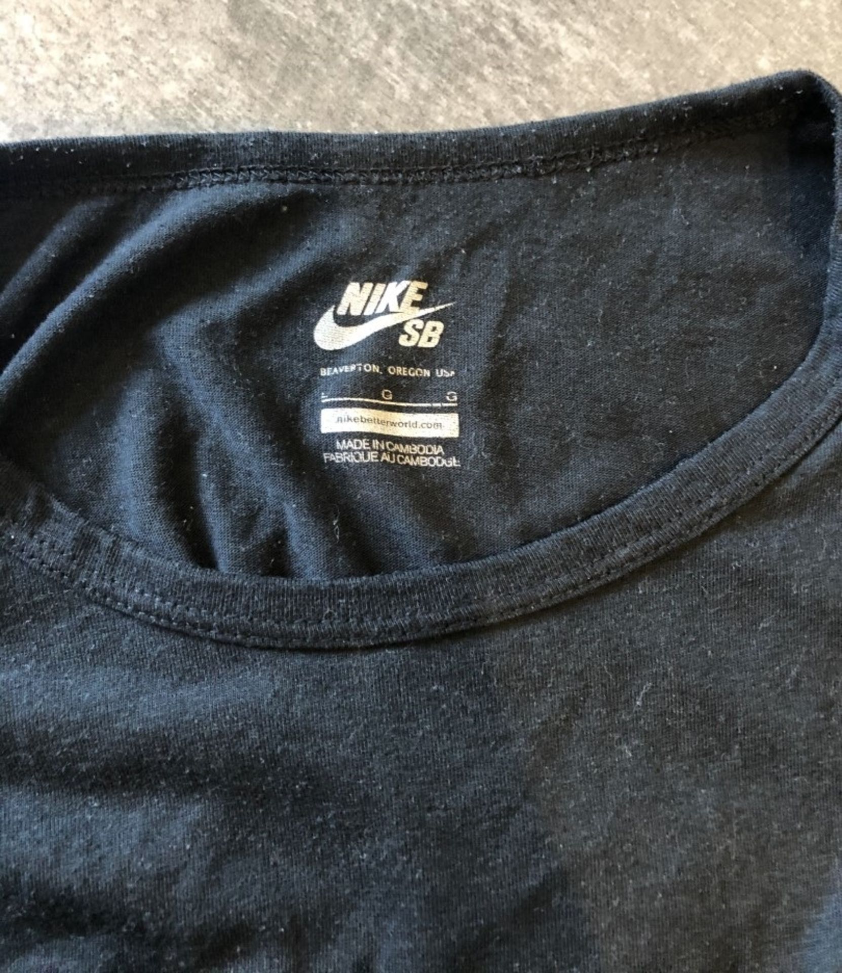 1 x Men's Genuine Nike SB T-Shirt In Black - Size (EU/UK): L/L - Preowned - Ref: JS165 - NO VAT ON - Image 3 of 6