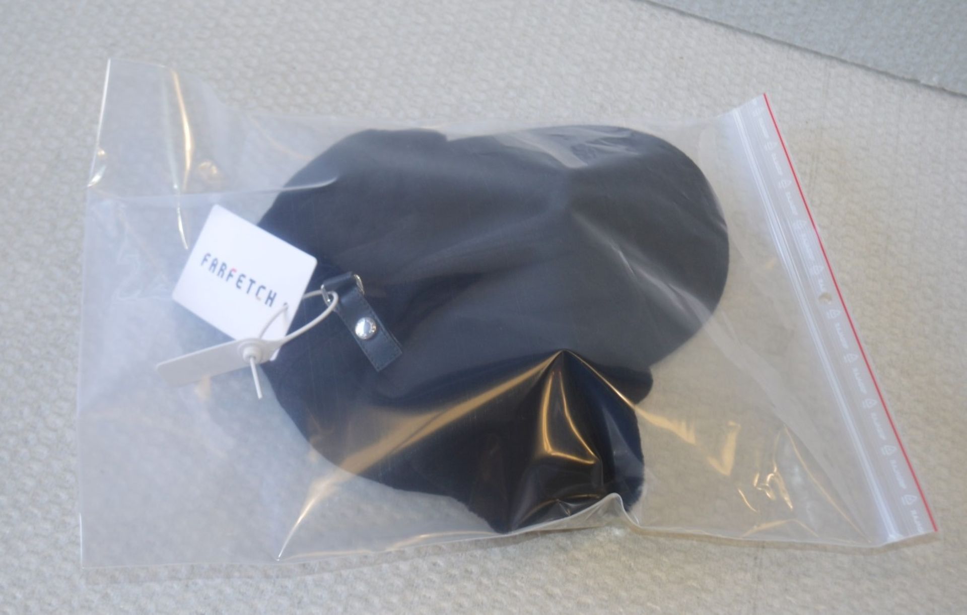 1 x Men's Genuine Farfetch Cap In Black - Preowned, Unworn With Tags - Ref - Image 4 of 4