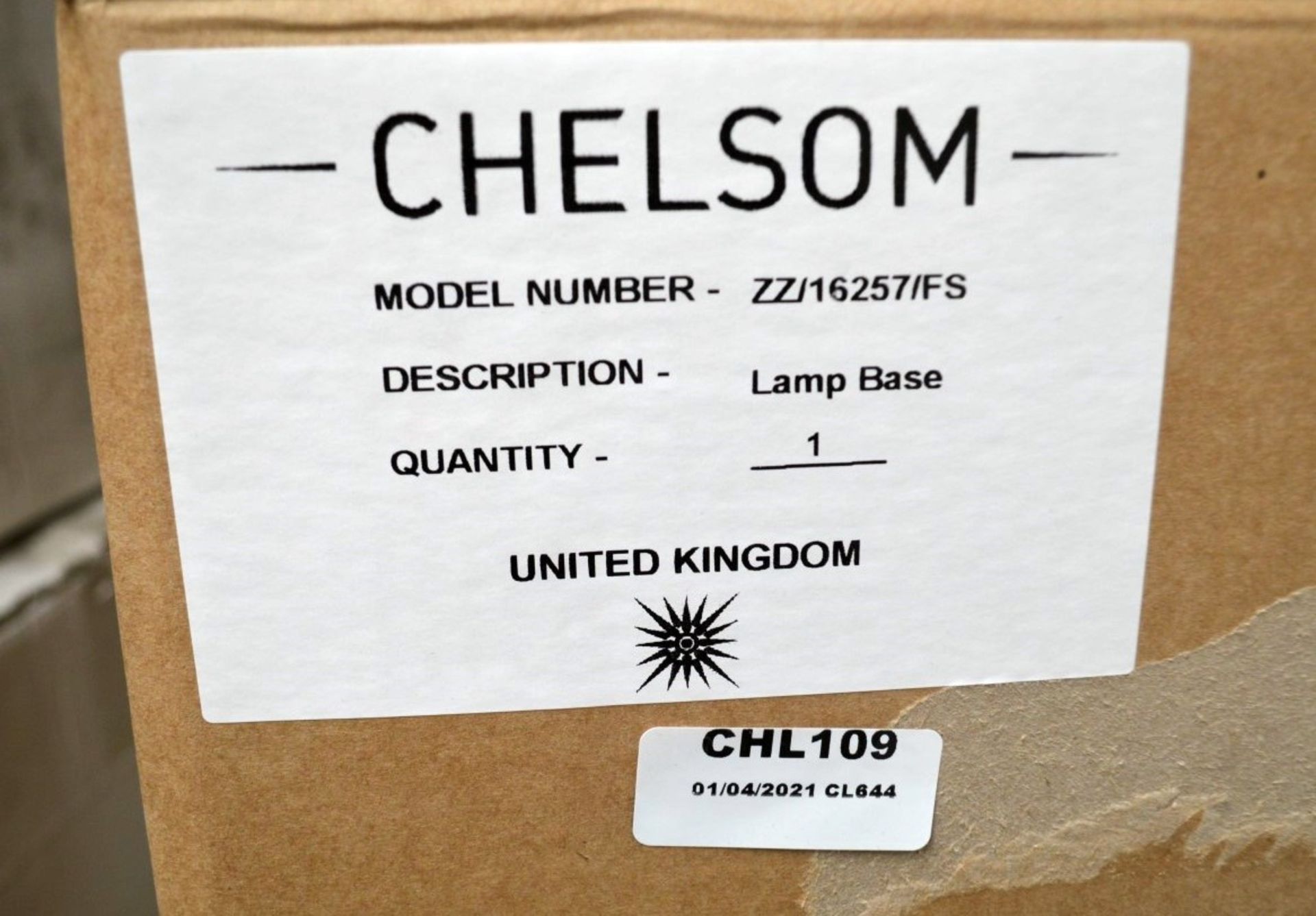 1 x CHELSOM Wooden Floorlamp Featuring A Cream Wash Finish - Unused Boxed Stock - Made In Italy - - Image 7 of 12