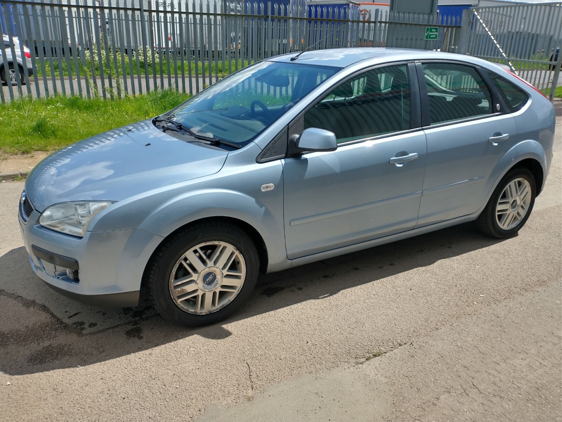 2005 Ford Focus Ghia T 5dr Hatchback - CL505 - NO VAT ON THE HAMMER - Location: Corby - Image 3 of 20