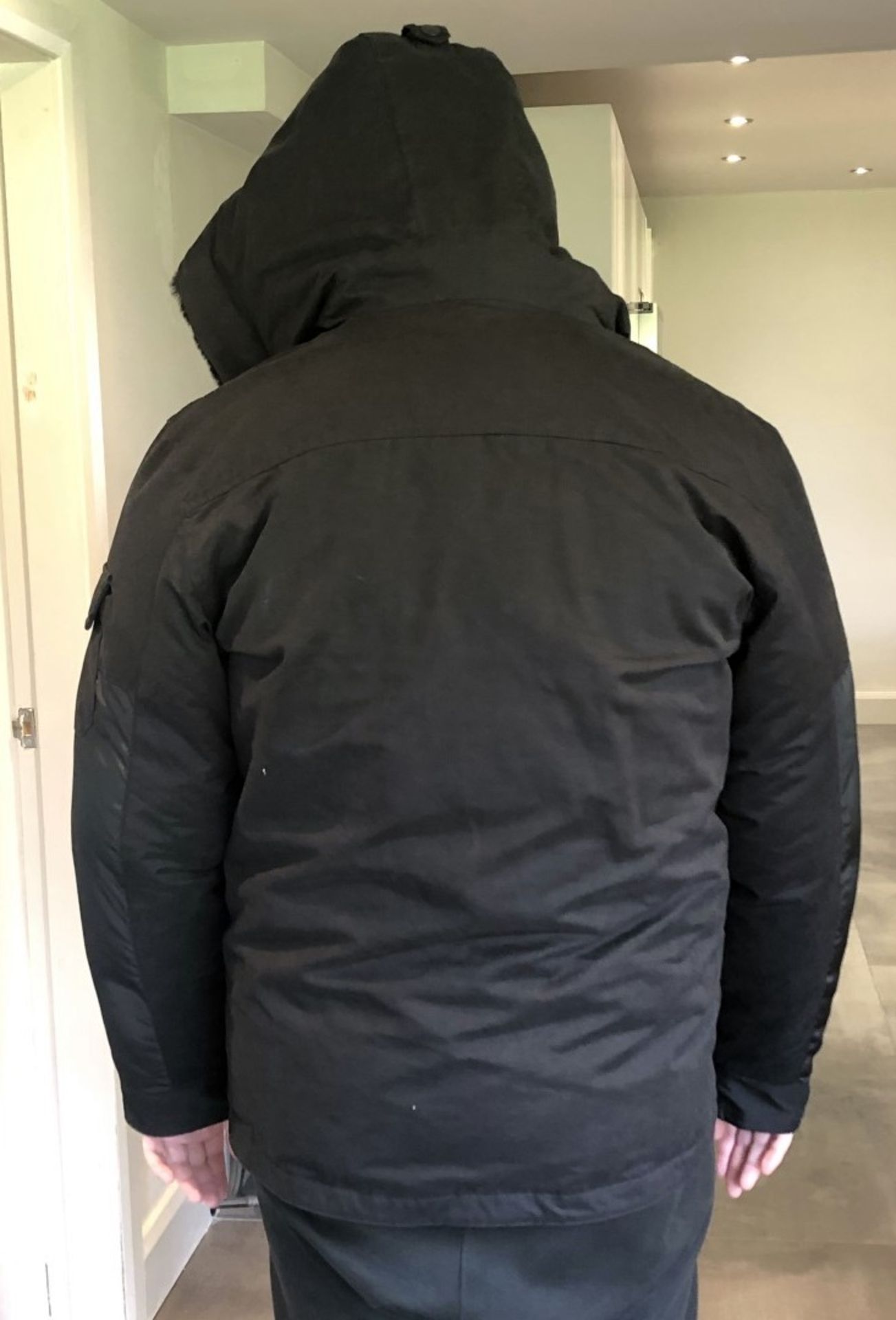 1 x Men's Genuine Zara Coat In Black With A Faux Fur Lined Hood - Size (EU/UK): XL/XL - Preowned - - Image 3 of 8