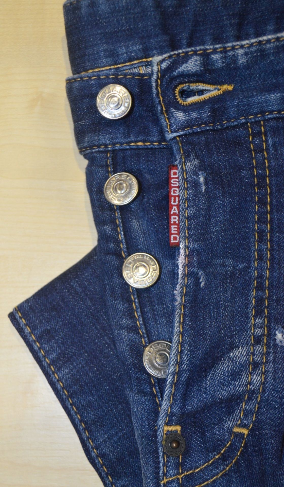1 x Pair Of Men's Genuine Dsquared2 Designer Distressed Jeans In Dark Blue - Size: UK32 / ITALY 48 - Image 2 of 8