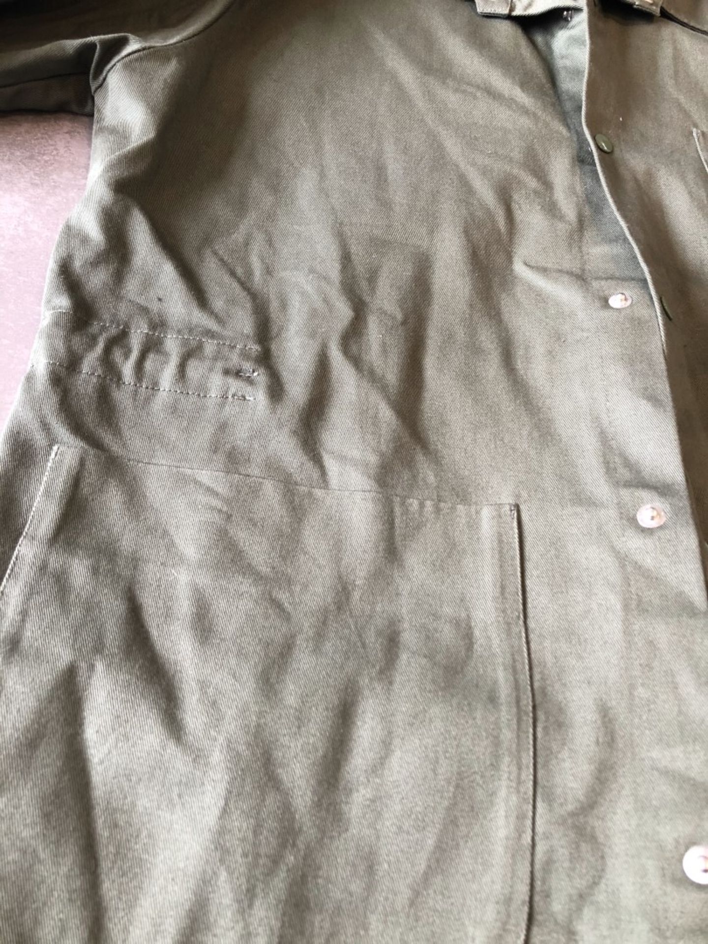 1 x Men's Genuine Folk Long Sleeve Khaki Shirt - Size (EU/UK): 44 - Preowned - Original RRP £130 - Image 2 of 6