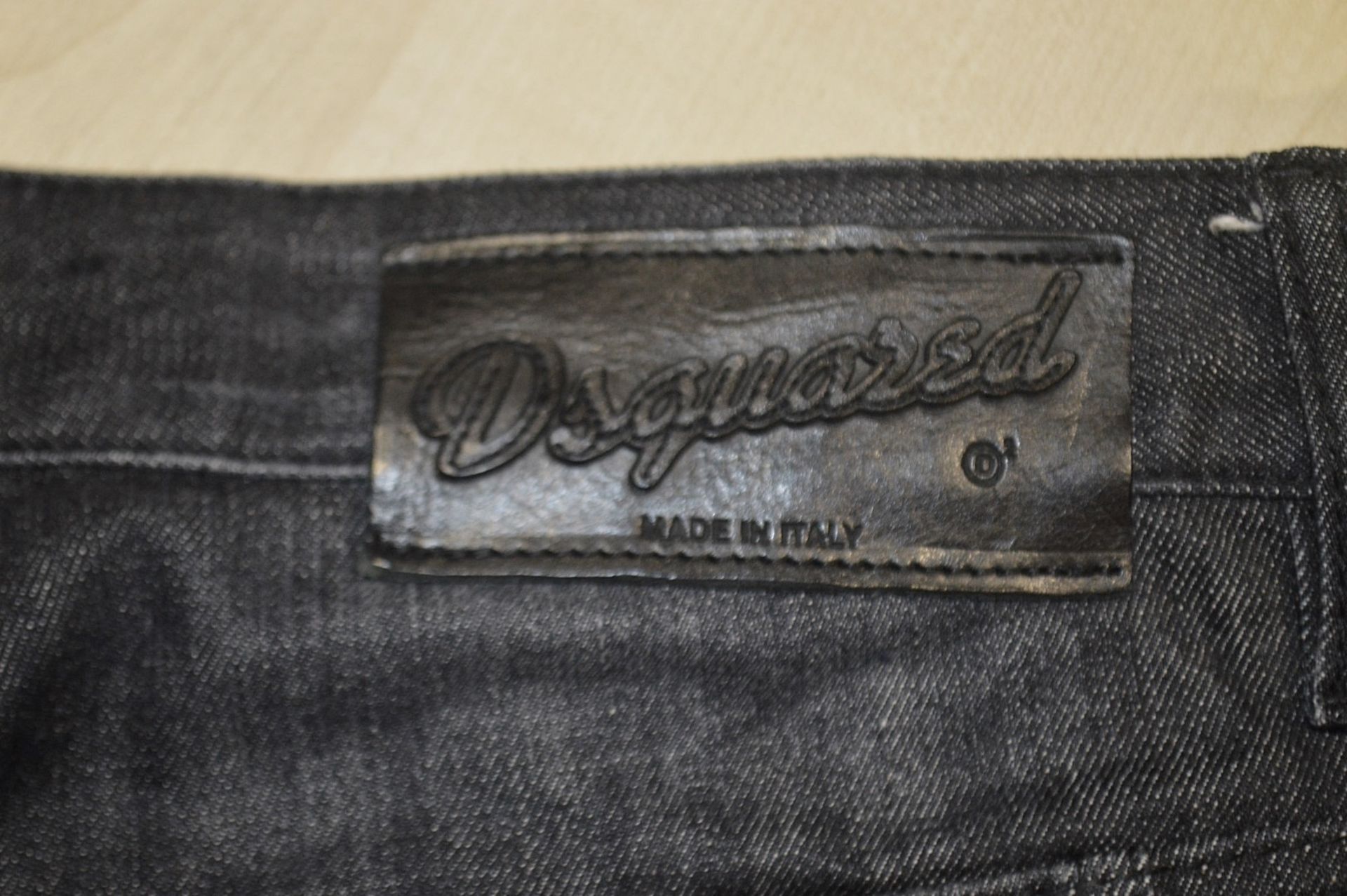 1 x Pair Of Men's Genuine Dsquared2 Distressed-Style Jeans In Washed Black - Waist Size: EU48 / UK30 - Image 7 of 8