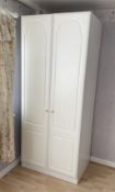 5 x Assorted Pieces Of Bedroom Furniture In White - From An Exclusive Property In Leeds - No VAT