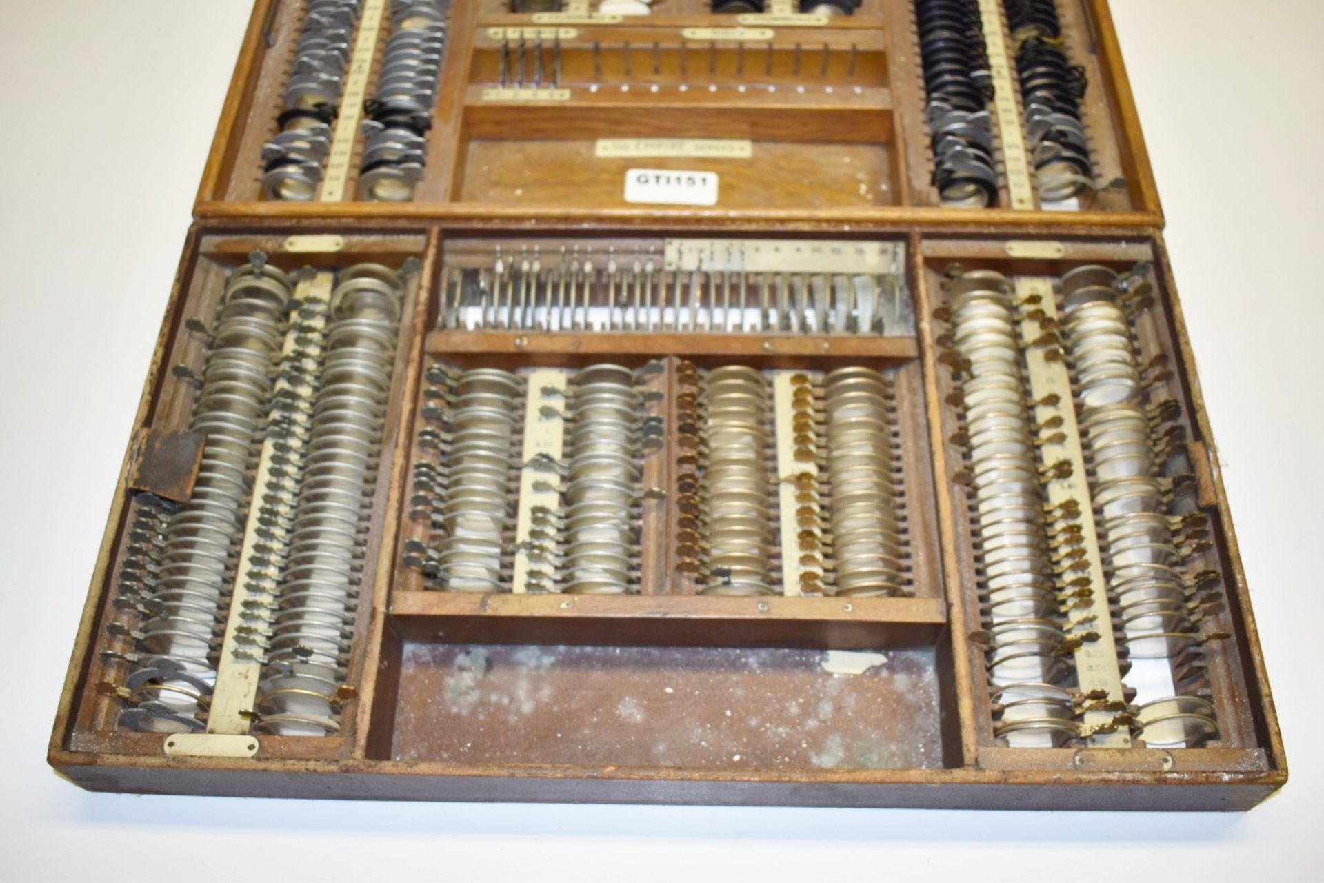 2 x Sets of Vintage Opticians Lenses in Wooden Cases - Ref: GTI151 - CL645 - Location: Altrincham - Image 2 of 21