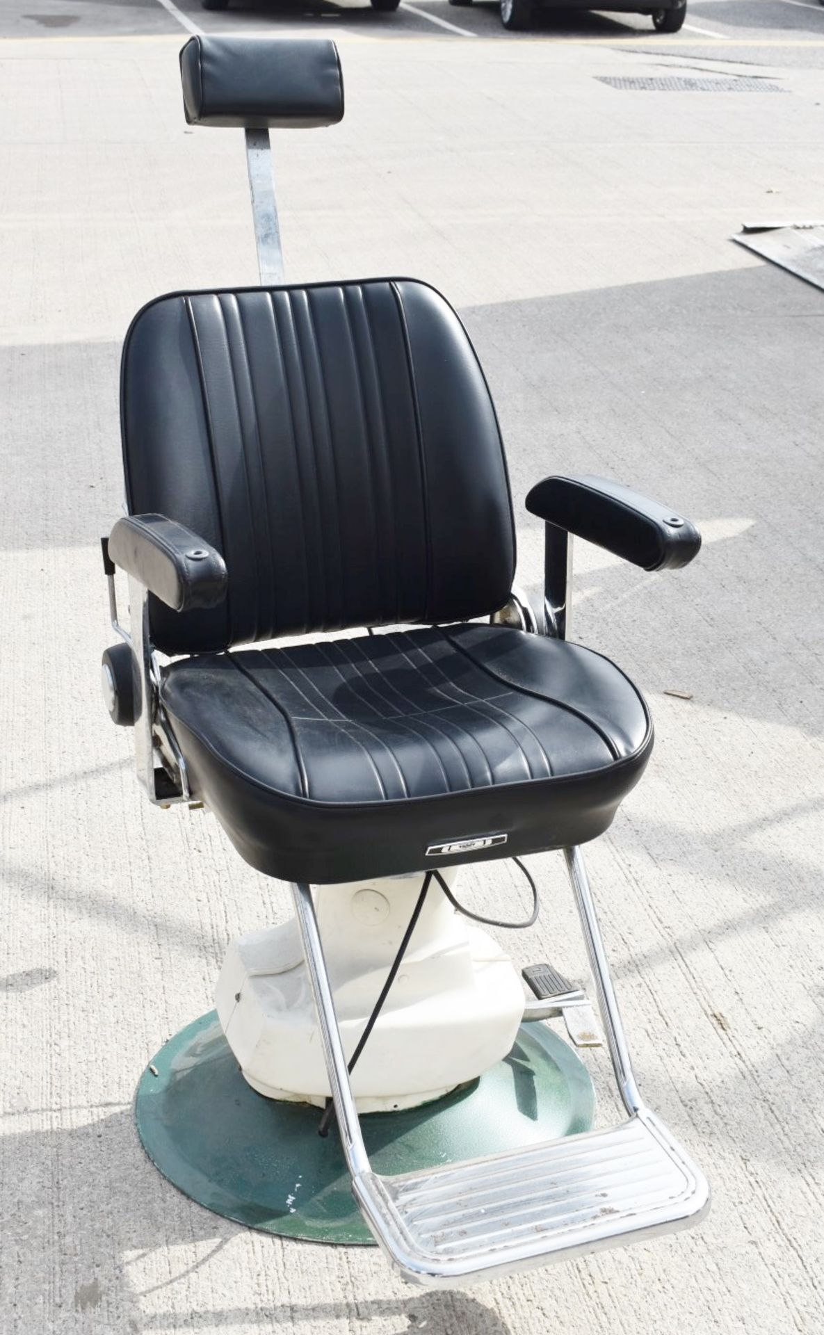 1 x Vintage BELMONT Electric Examination Power Chair With Head and Foot Rests - Removed From a