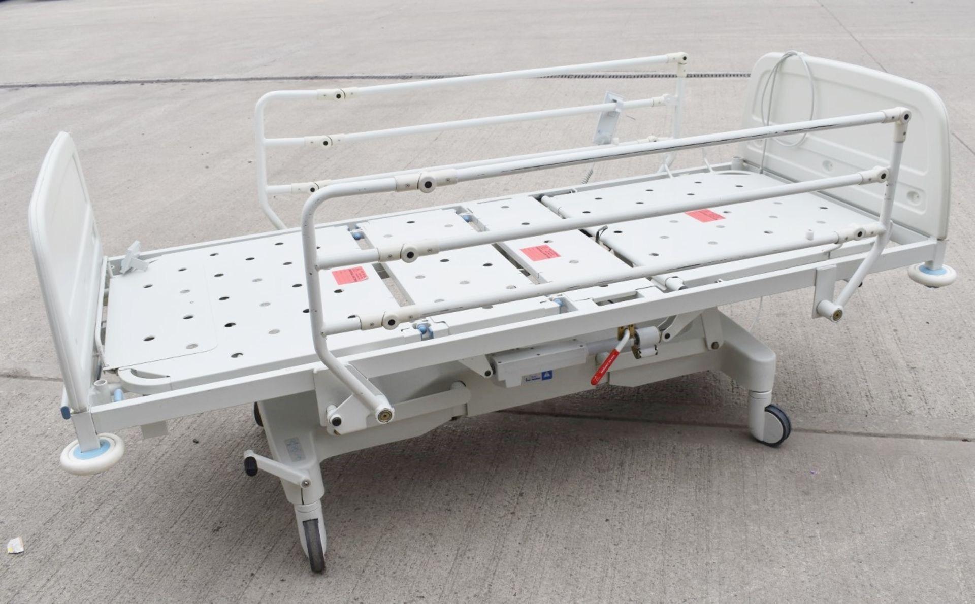 1 x Huntleigh CONTOURA Electric Hospital Bed - Features Rise/Fall 3-Way Profiling, Side Rails, - Image 10 of 15