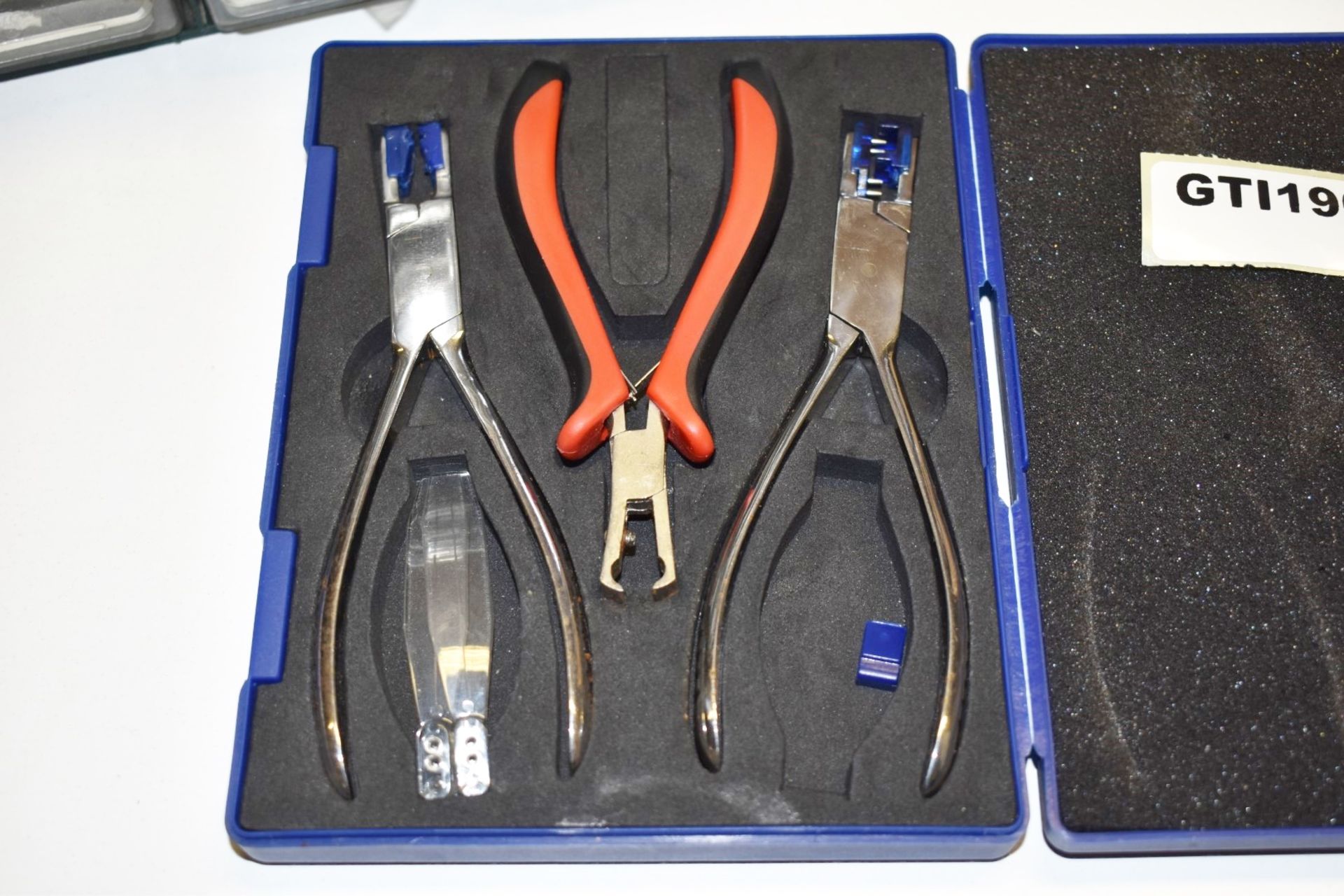 1 x Assorted Collection of Opticians Tools and Accessories - Ref: GTI190 - CL645 - Location: - Image 2 of 6