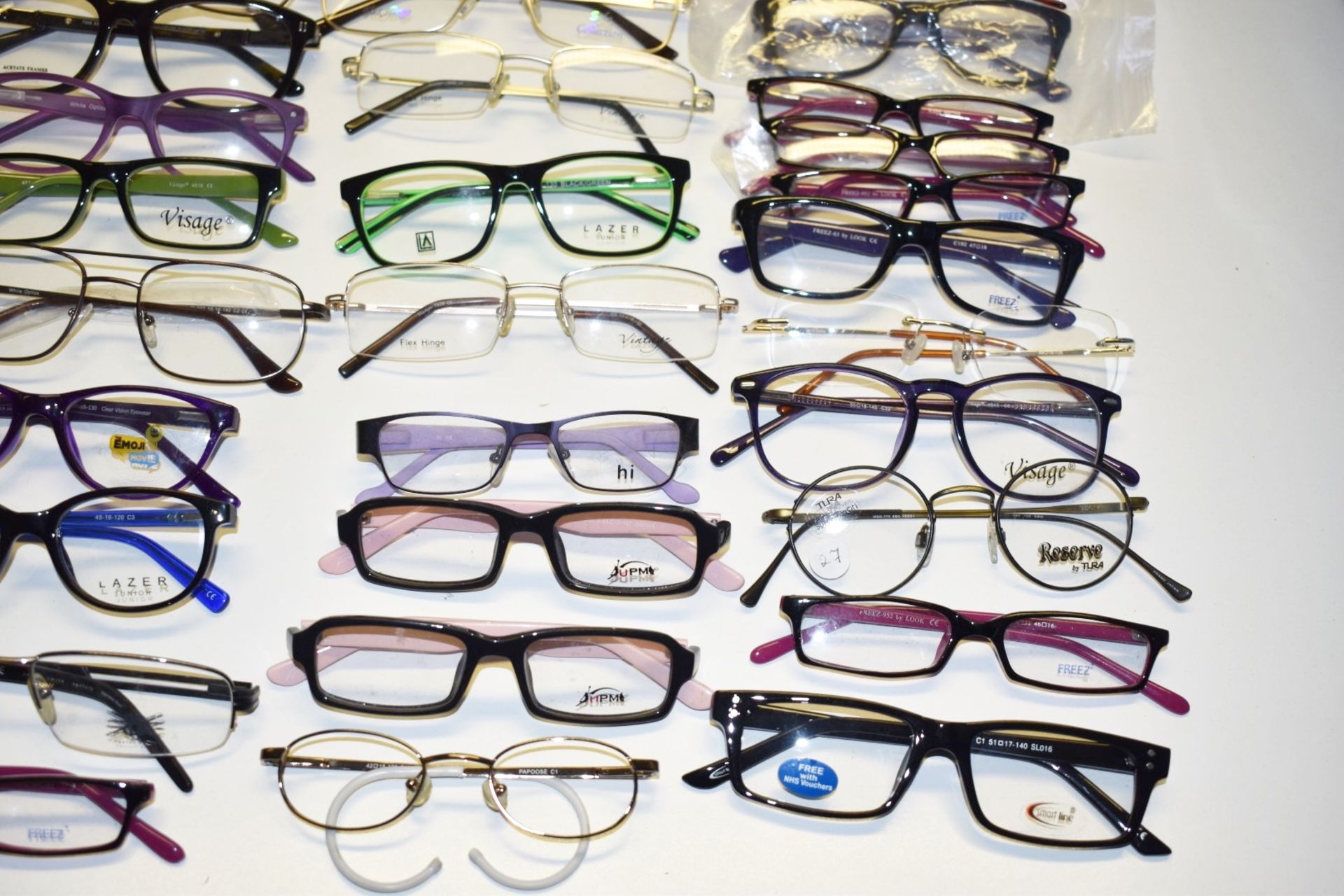 100 x Assorted Pairs of Spectacle Eye Glasses - New and Unused Stock - Various Designs and Brands - Image 12 of 27