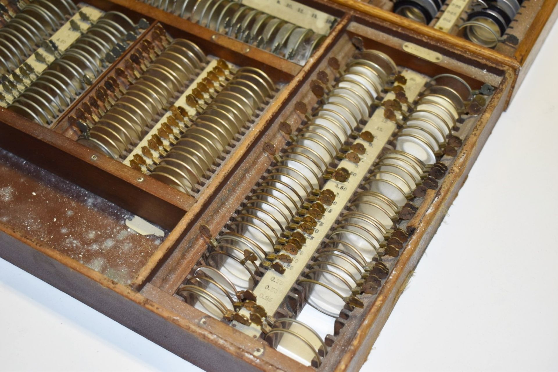 2 x Sets of Vintage Opticians Lenses in Wooden Cases - Ref: GTI151 - CL645 - Location: Altrincham - Image 8 of 21