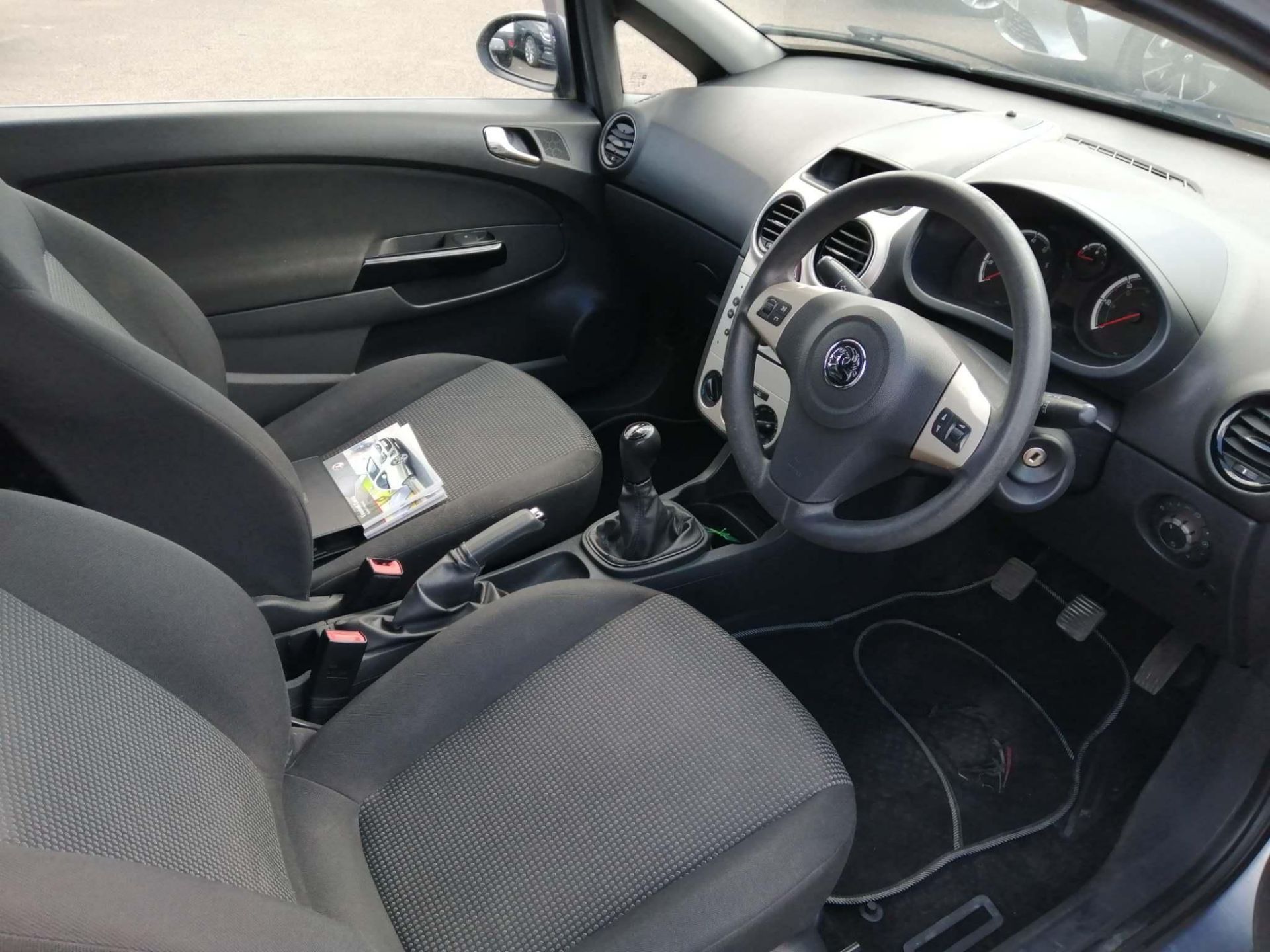 2009 Vauxhaull Corsa Active 1.0 3Dr Hatchback - Image 5 of 13