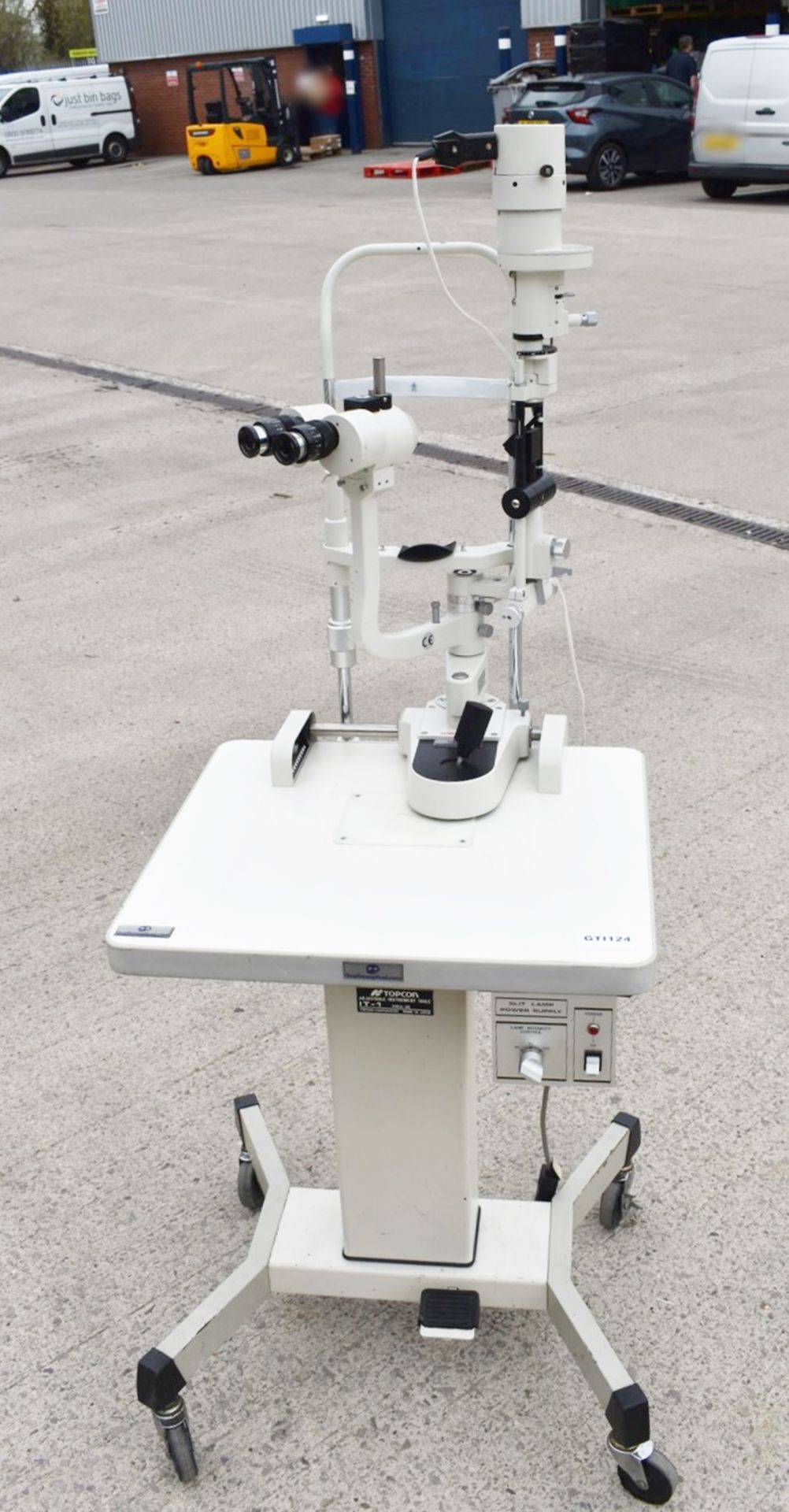 1 x Shin-Nippon SL-102 Slit Lamp on Mobile Table - Ref: GTI124 - CL645 - Location: Altrincham WA14 - Image 2 of 23