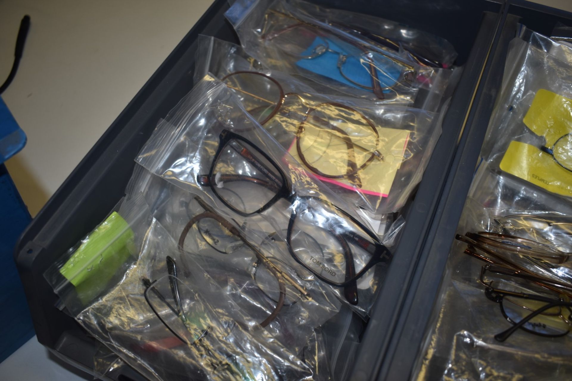 Approximately 300 x Assorted Pairs of Spectacle Eye Glasses - New and Unused Stock - Various Designs - Image 8 of 15