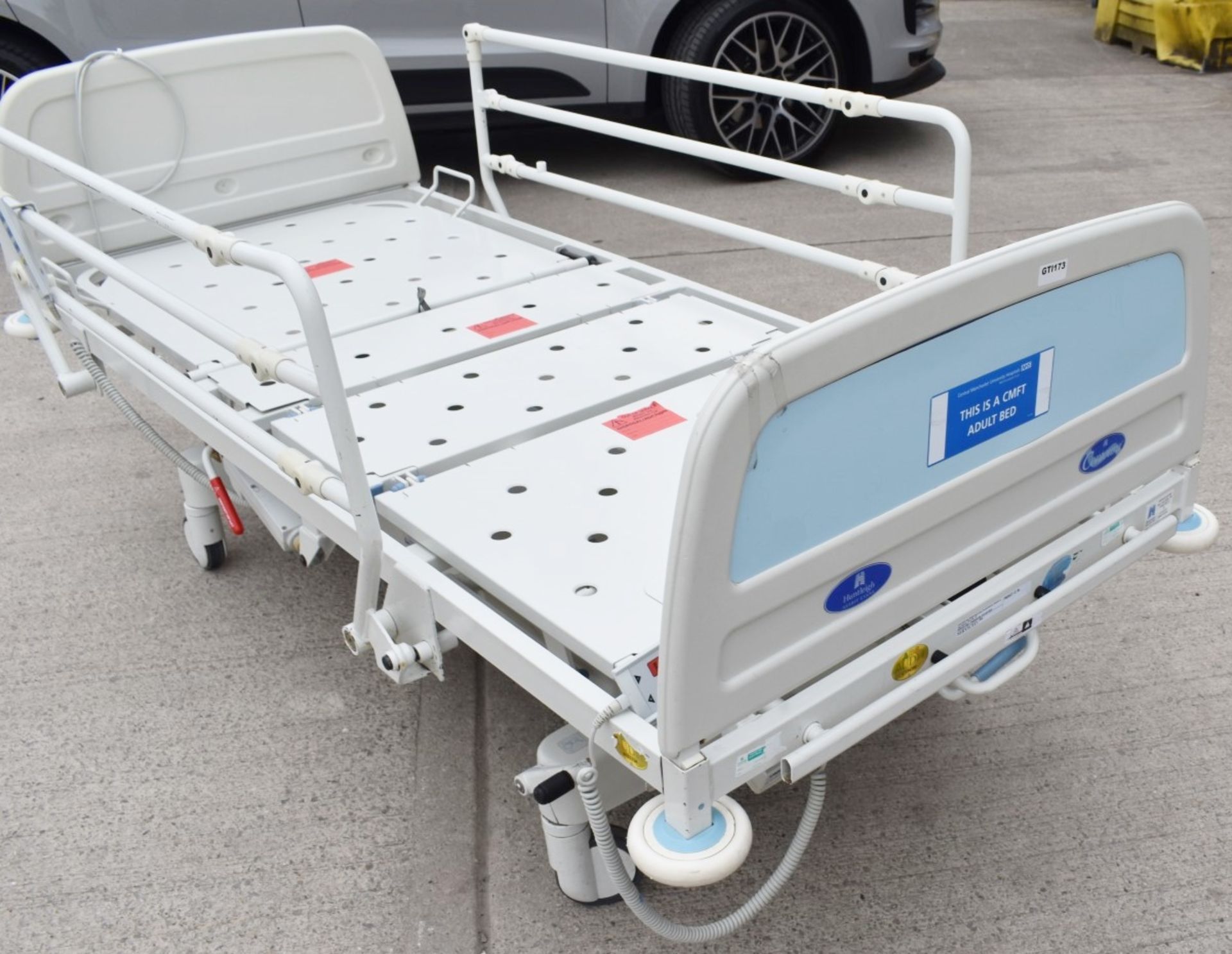 1 x Huntleigh CONTOURA Electric Hospital Bed - Features Rise/Fall 3-Way Profiling, Side Rails, - Image 11 of 15