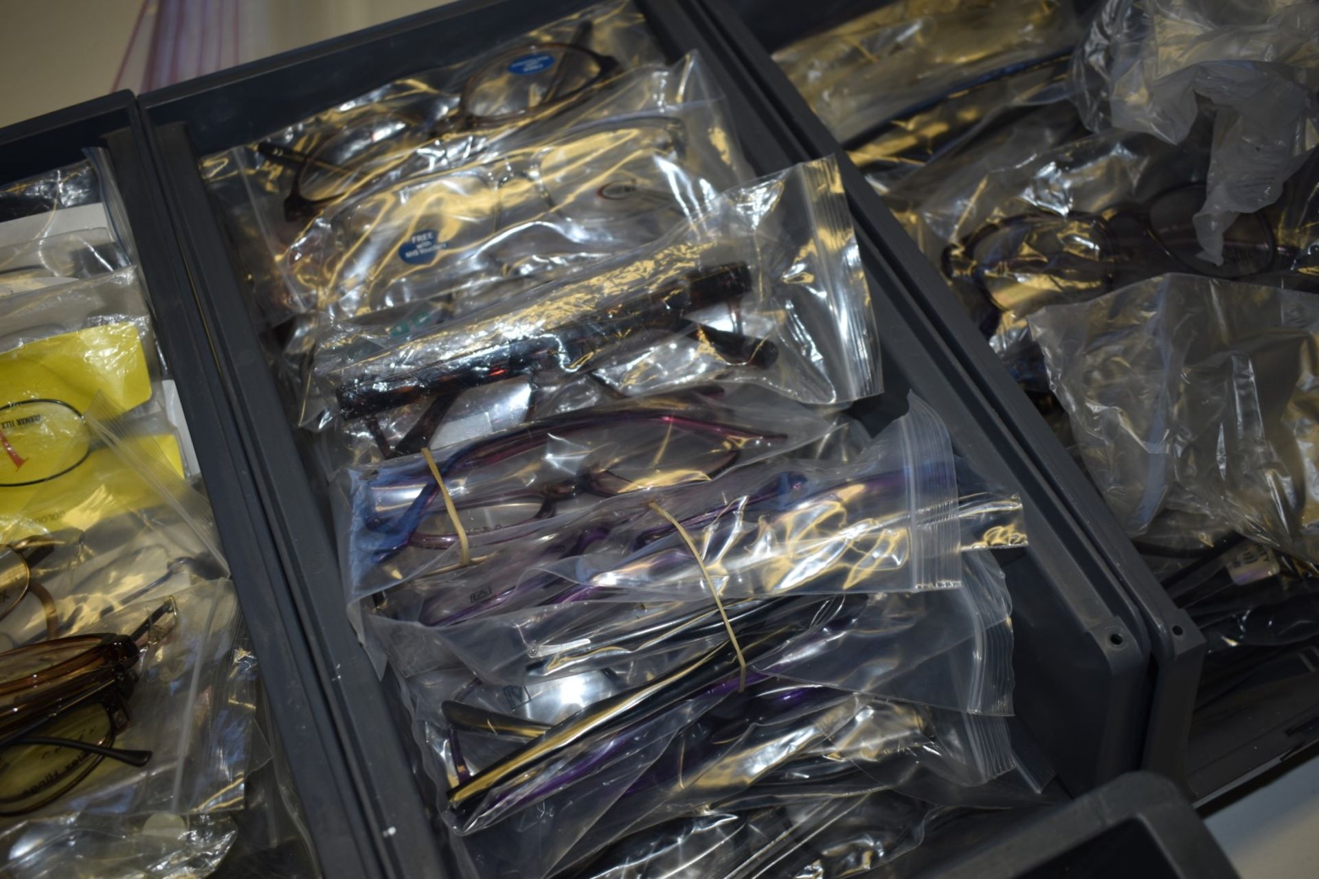 Approximately 300 x Assorted Pairs of Spectacle Eye Glasses - New and Unused Stock - Various Designs - Image 9 of 15