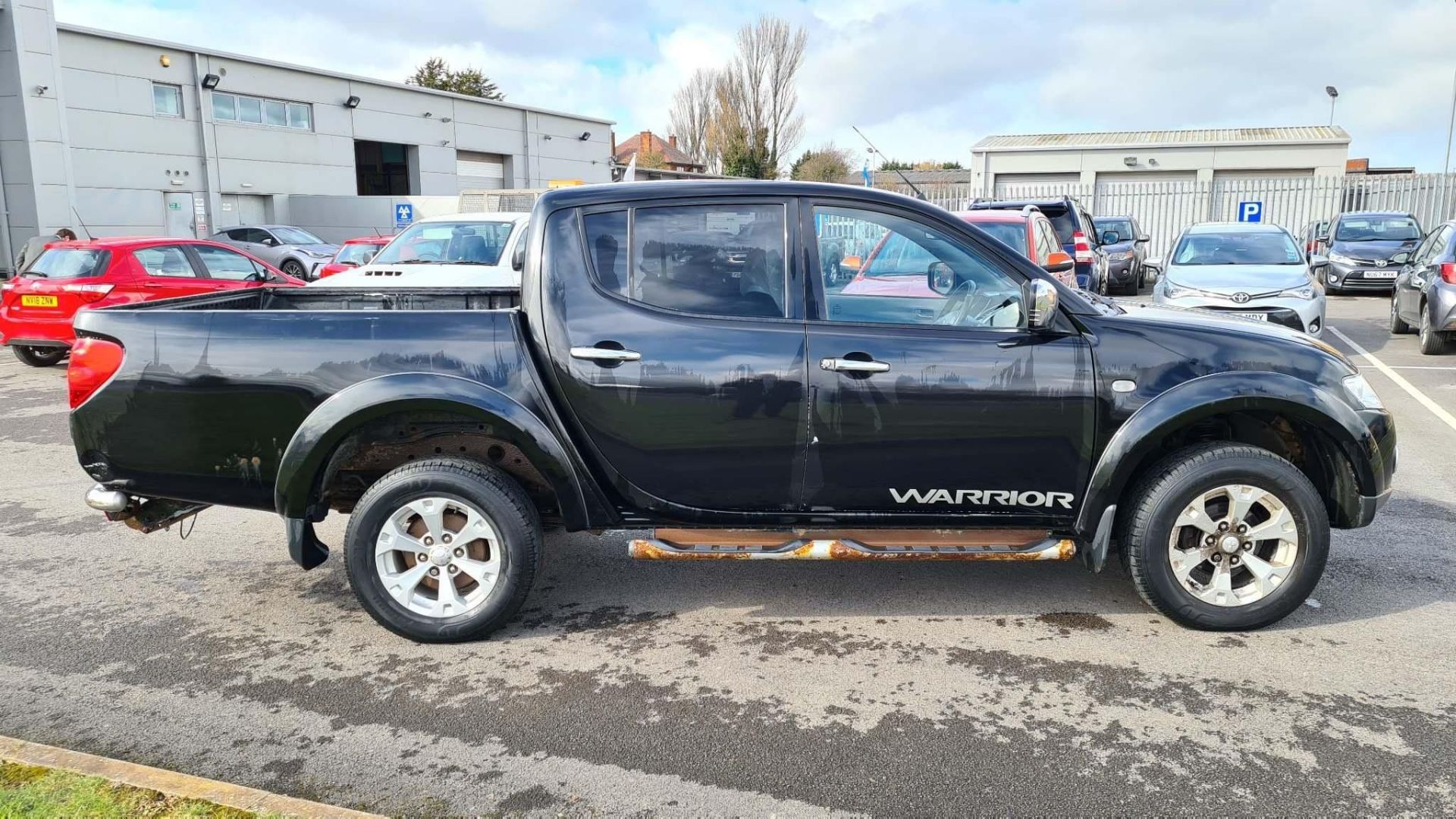 2012 Mitsubishi L200 2.5 DI-D CR Warrior LB Double Cab Pickup 4dr Diesel Manual 4WD (EU5, Leather) - - Image 2 of 15