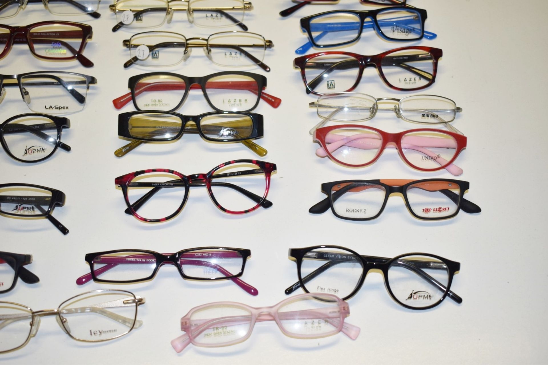 50 x Assorted Pairs of Spectacle Eye Glasses - New and Unused Stock - Various Designs and Brands - Image 7 of 15