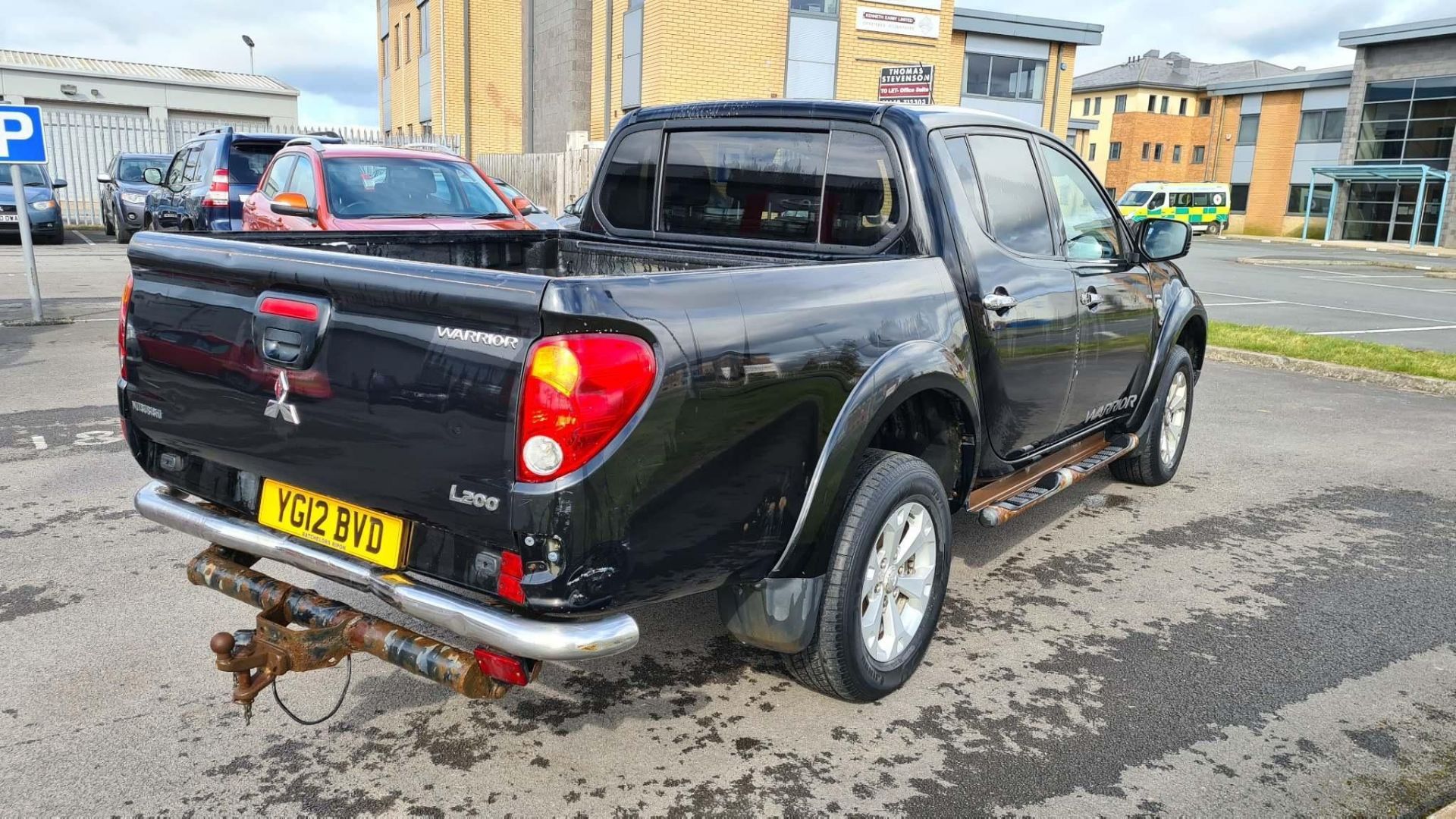 2012 Mitsubishi L200 2.5 DI-D CR Warrior LB Double Cab Pickup 4dr Diesel Manual 4WD (EU5, Leather) - - Image 13 of 15