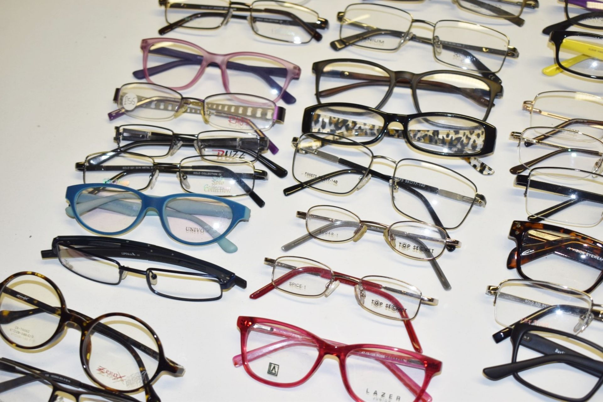 100 x Assorted Pairs of Spectacle Eye Glasses - New and Unused Stock - Various Designs and Brands - Image 3 of 27