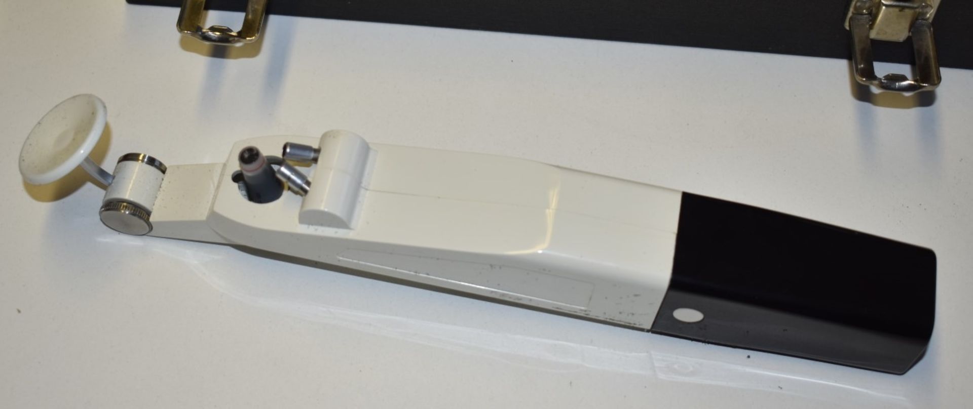 1 x Clement Clake Perkins Tonometer With Carry Case - Ref: GTI157 - CL645 - Location: Altrincham - Image 5 of 8