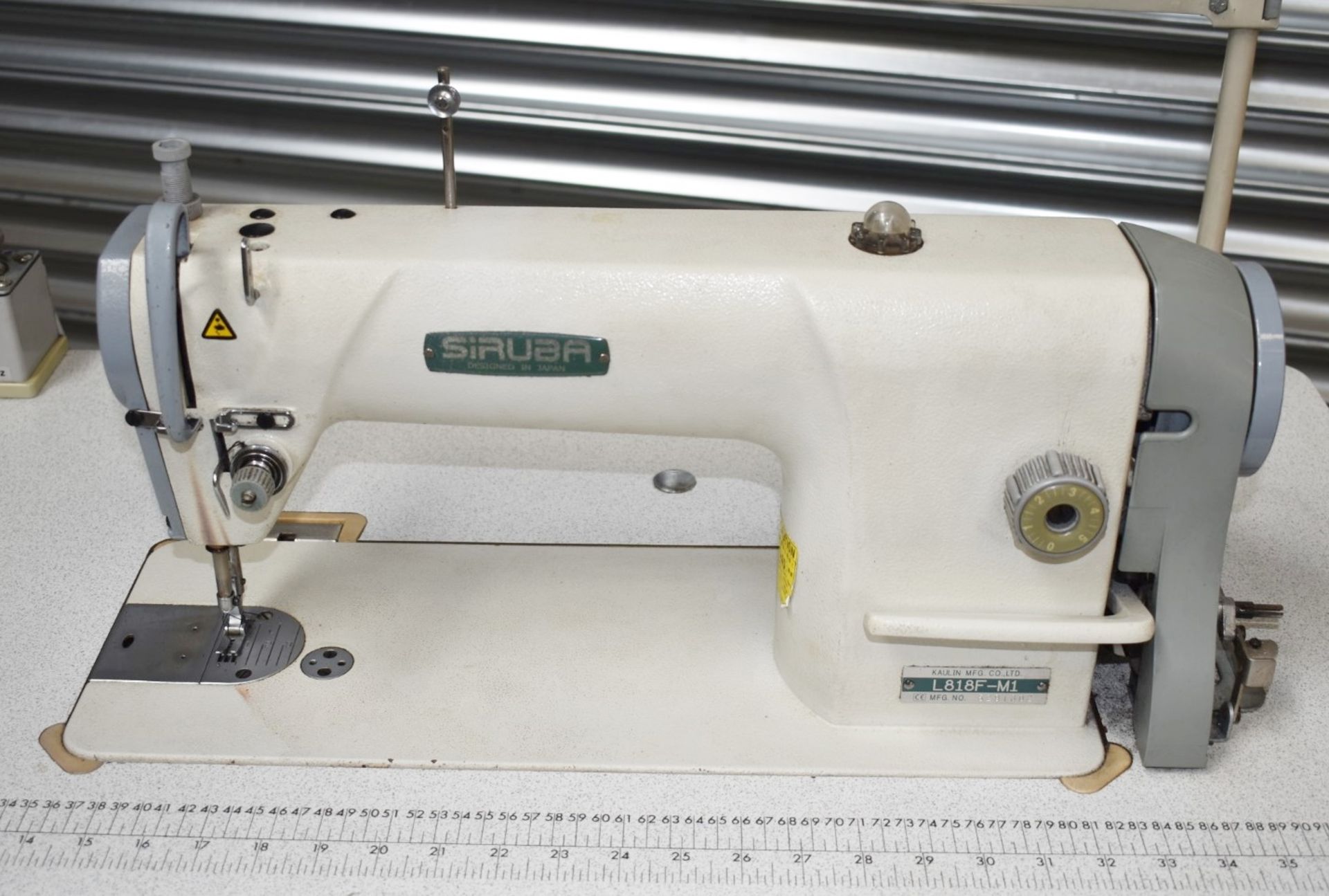 1 x Siruba L818F-M1 Industrial Sewing Machine - Image 7 of 20