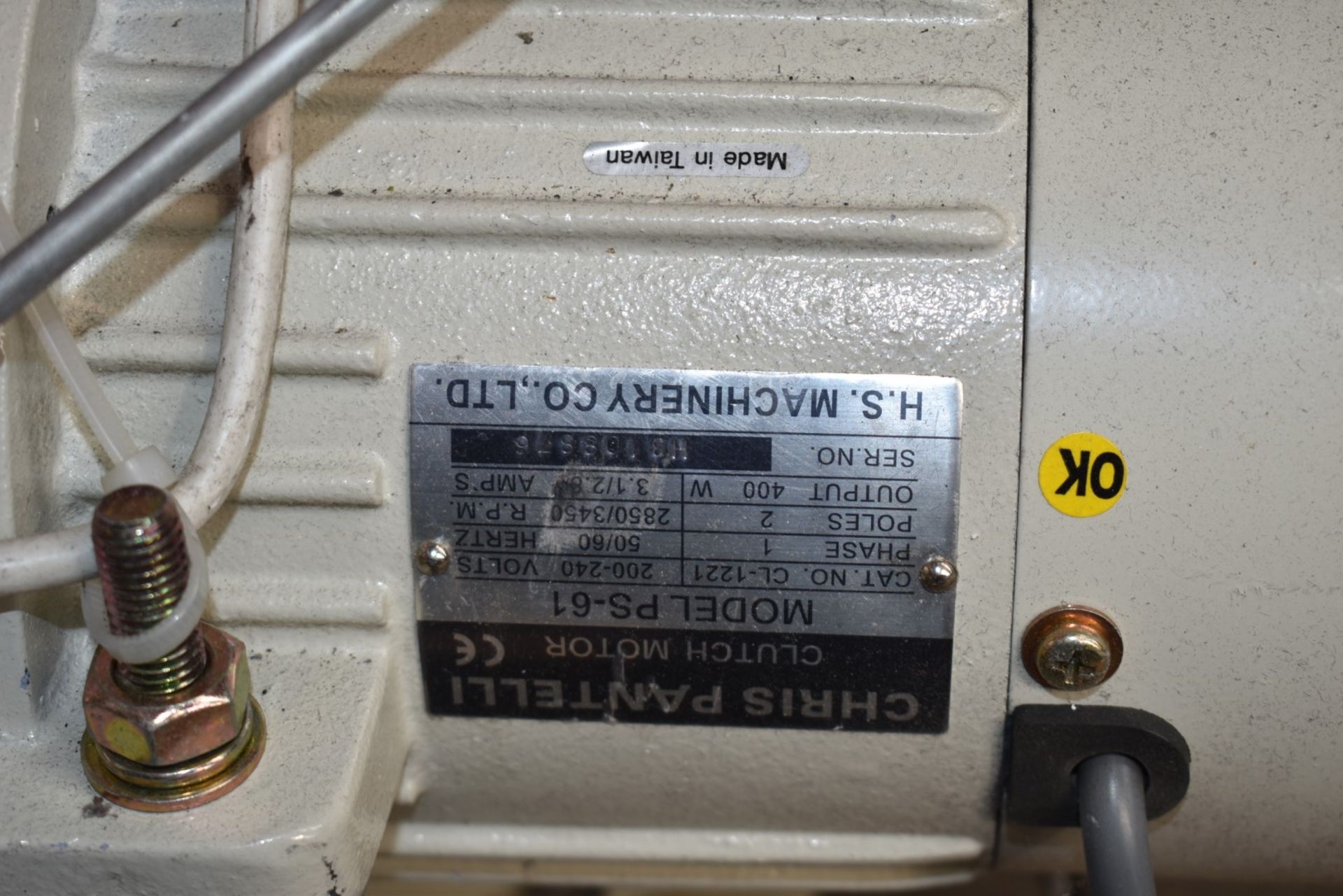 1 x Siruba L818F-M1 Industrial Sewing Machine - Spares or Repairs - Working Clutch Motor Detached - Image 7 of 19